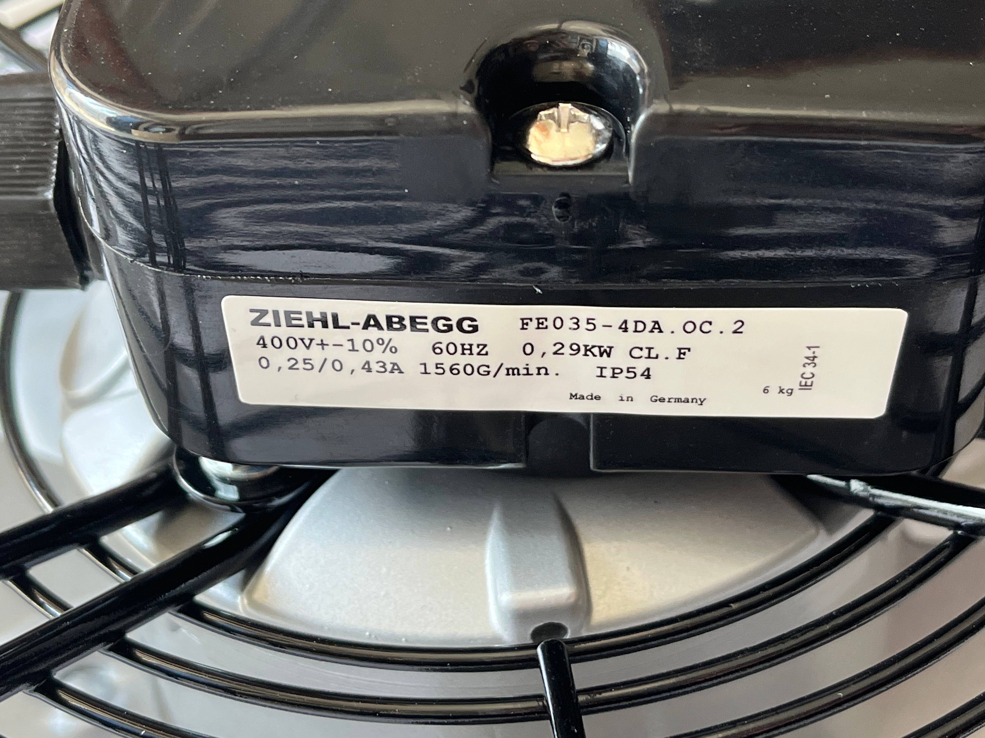 FE035-4DA.0C.2 124199 ZIEHL-ABEGG Axial Fan