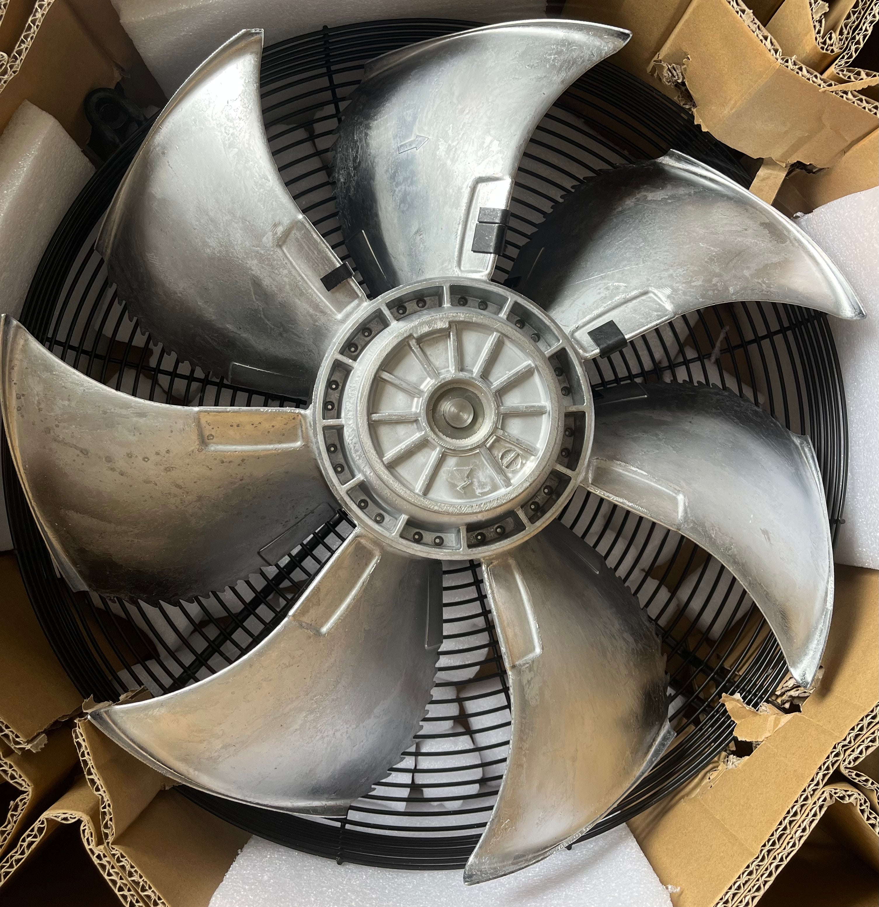 FN045-VDK.4F.V7P1 ZIEHL-ABEGG Axial Fan 400V 0.36/0.88kW 0.66/1.40A 1020/1560rpm