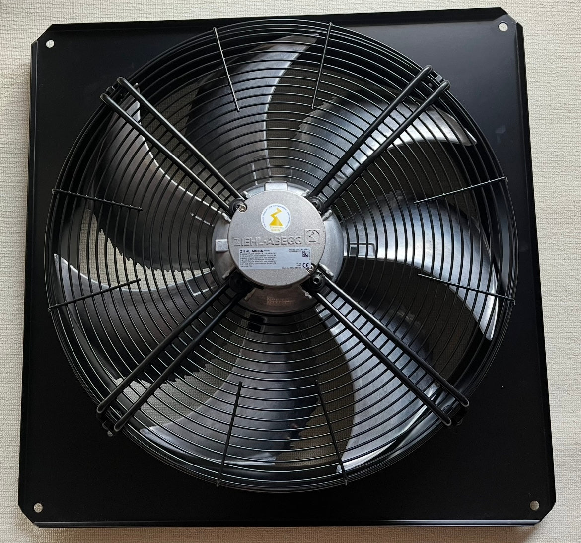 FN050-VDQ.41.A7P1 ZIEHL-ABEGG Axial Fan 400V 0.83/0.55kW 1.45/0.97A 1330/940rpm