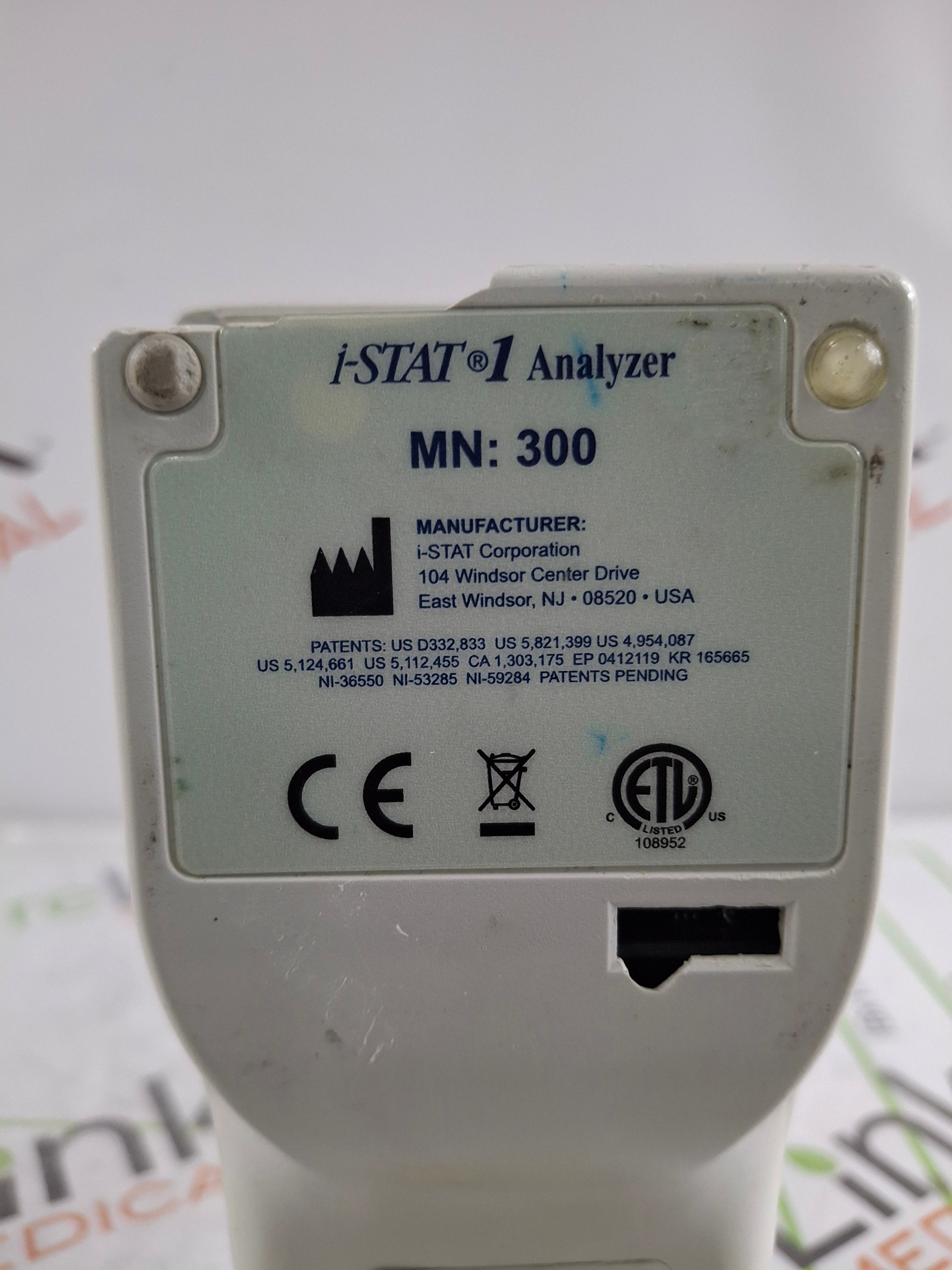 Abbott i-Stat 1 300 Wireless Blood Analyzer