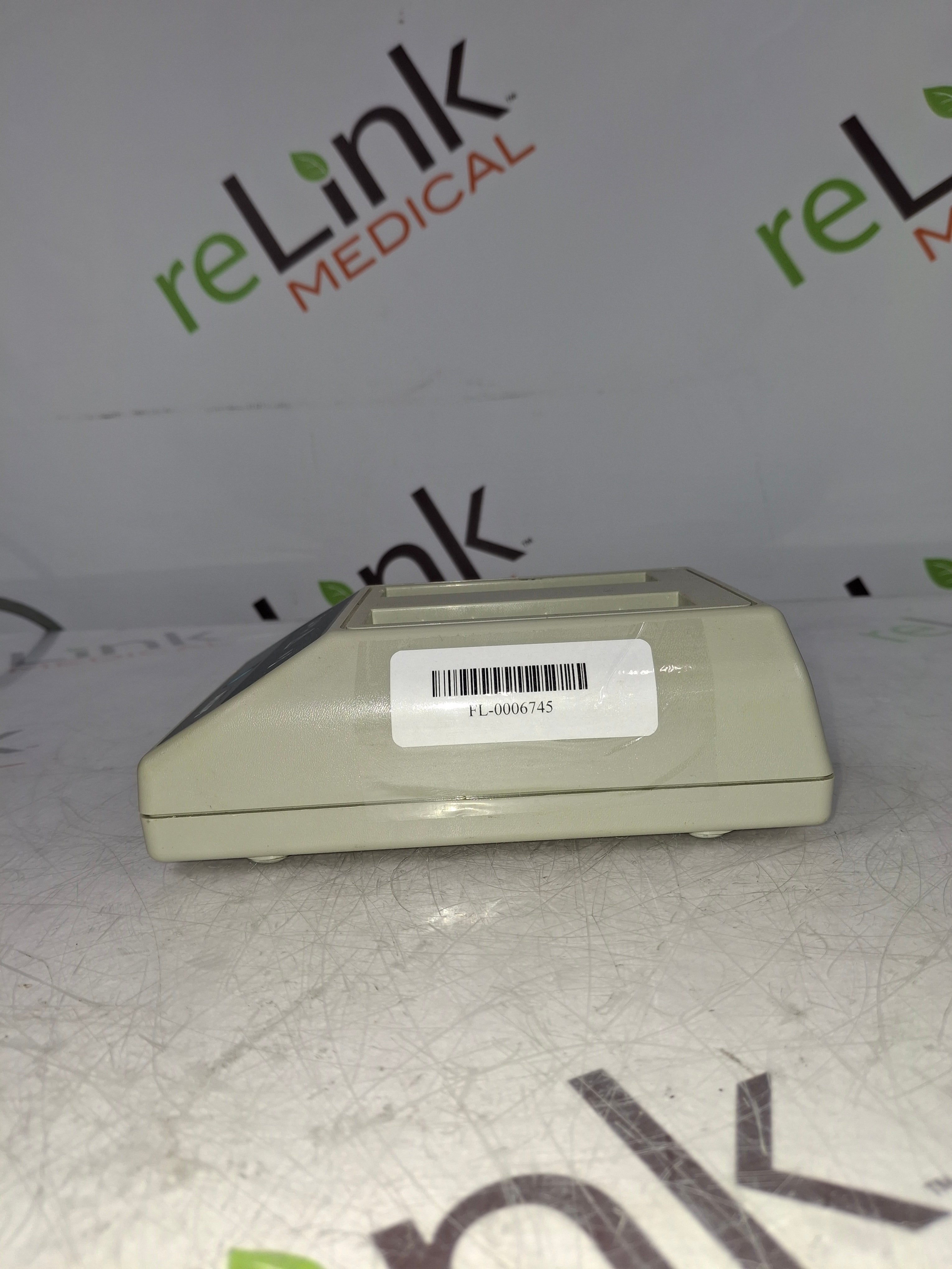 Philips AGI-3002 Battery Reconditioner w/ Power Supply