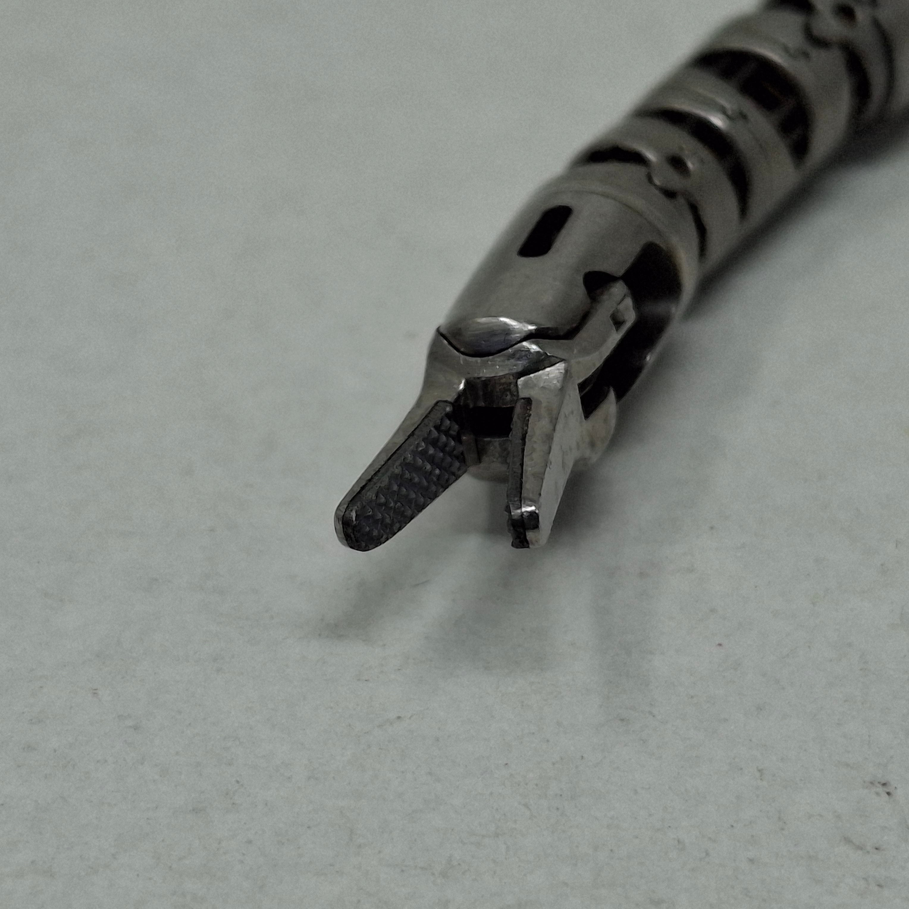 Intuitive Surgical 420117 Da Vinci Needle Driver