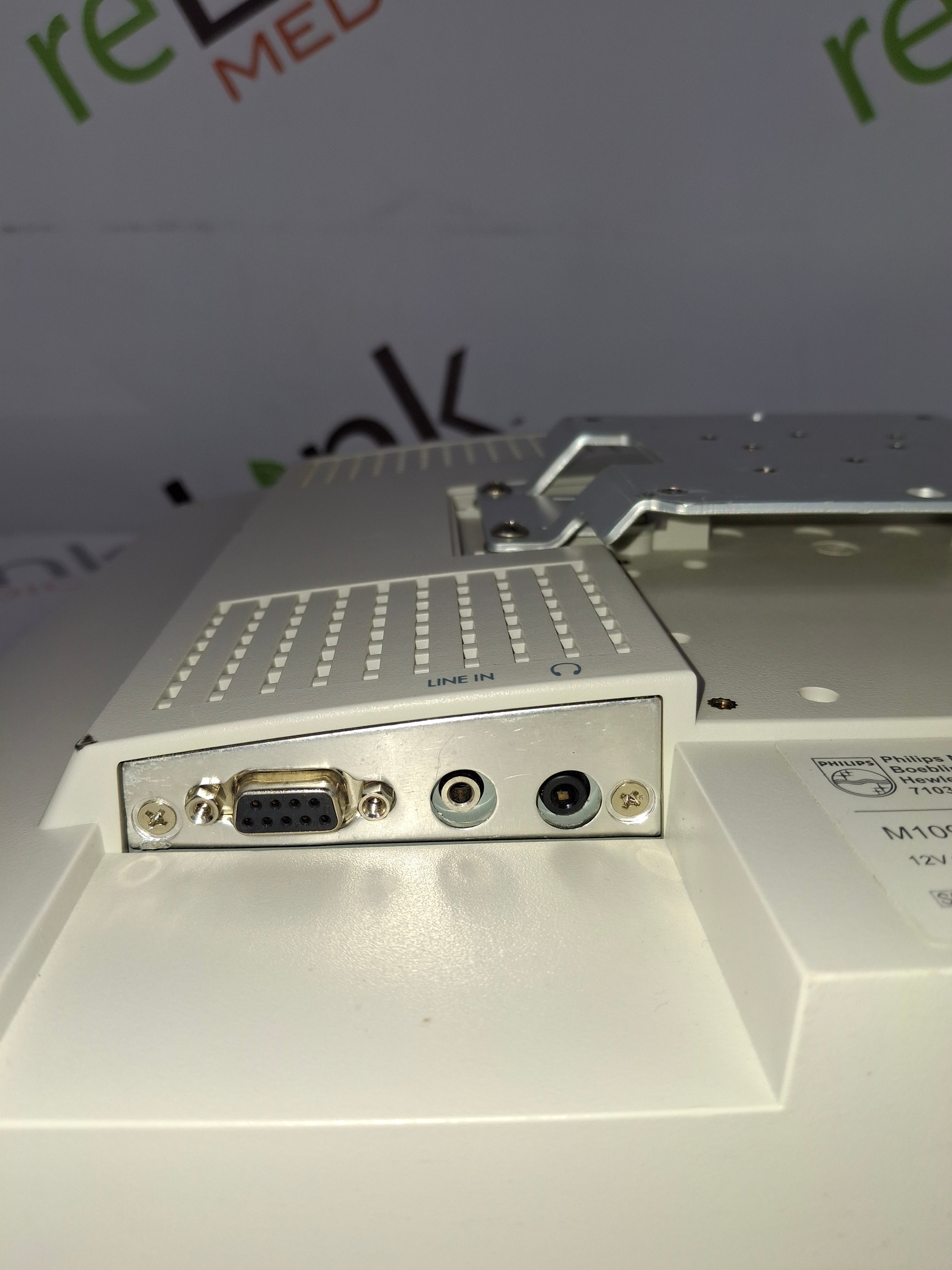 Agilent M1097A A02 Display Monitor Screen