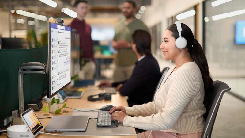 Logitech Zone Wired 2 for Business Wired USB headset- Teams version, Off-white