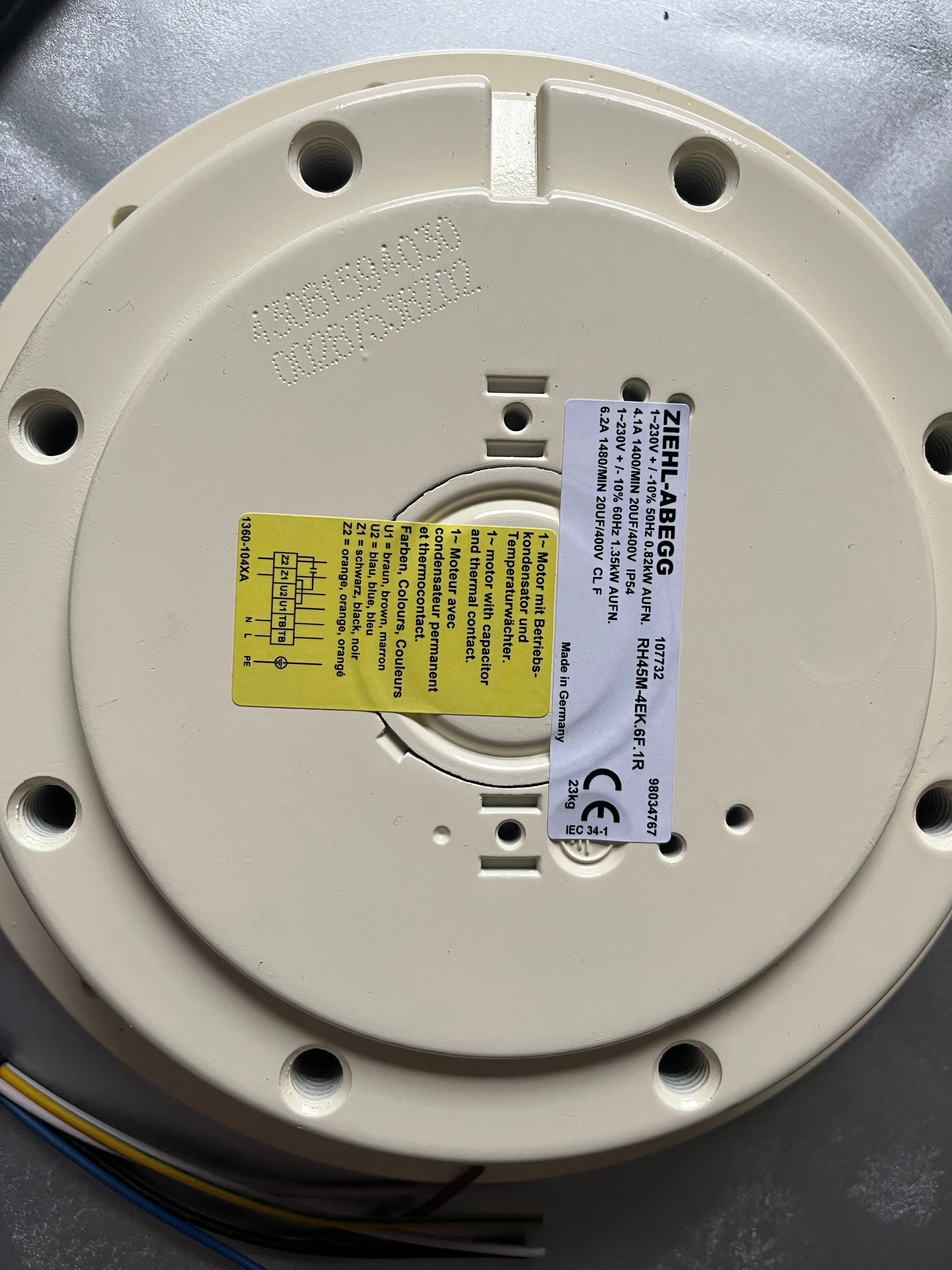 RH45M-4EK.6F.1R ZIEHL-ABEGG centrifugal fan 1-230V 50/60HZ 1.25kw 5.8A