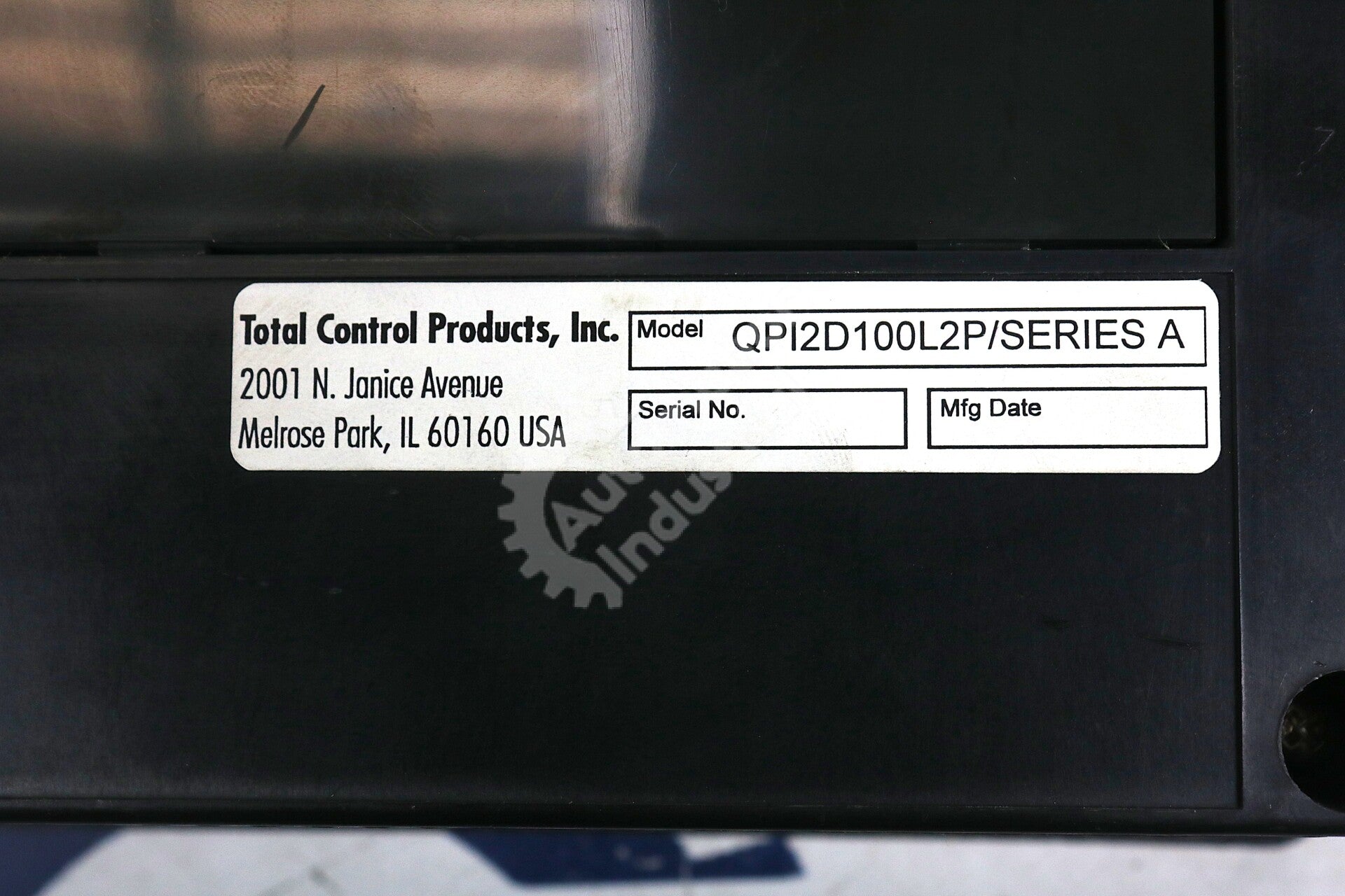 QPI-2D100-L2P By GE Fanuc Total Control GP570-LG21-24V 10.4In Operator Interface