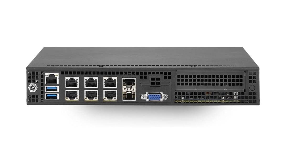 Supermicro SYS-E300-9D-8CN8TP D-2100 Xeon 64GB D-2146NT Mini PC Server