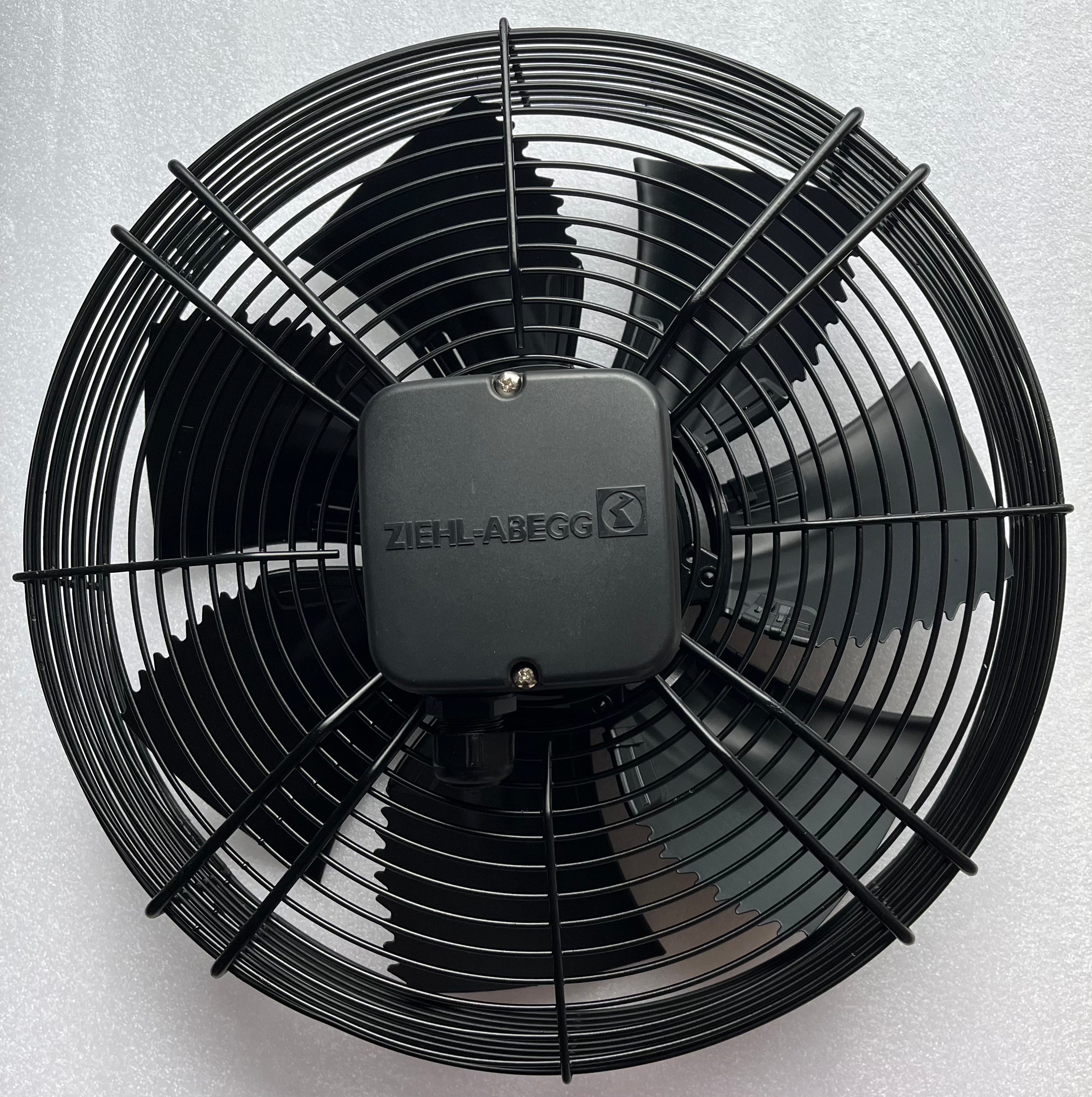 FN031-4DK.0F.V7P2 0.12kW 3/230-400V 0.68/0.39A 1450/rmp ZIEHL-ABEGG Axial Fan
