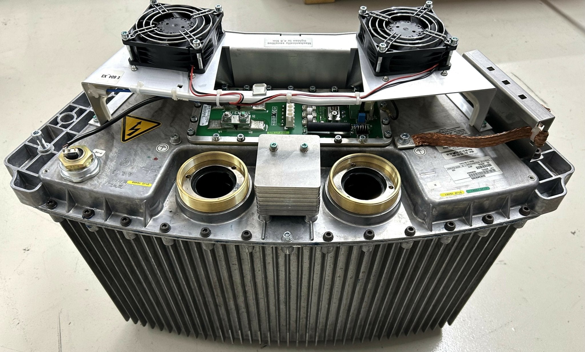 HIGH VOLTAGE TANK P30 (08365004/08365012) SIEMENS