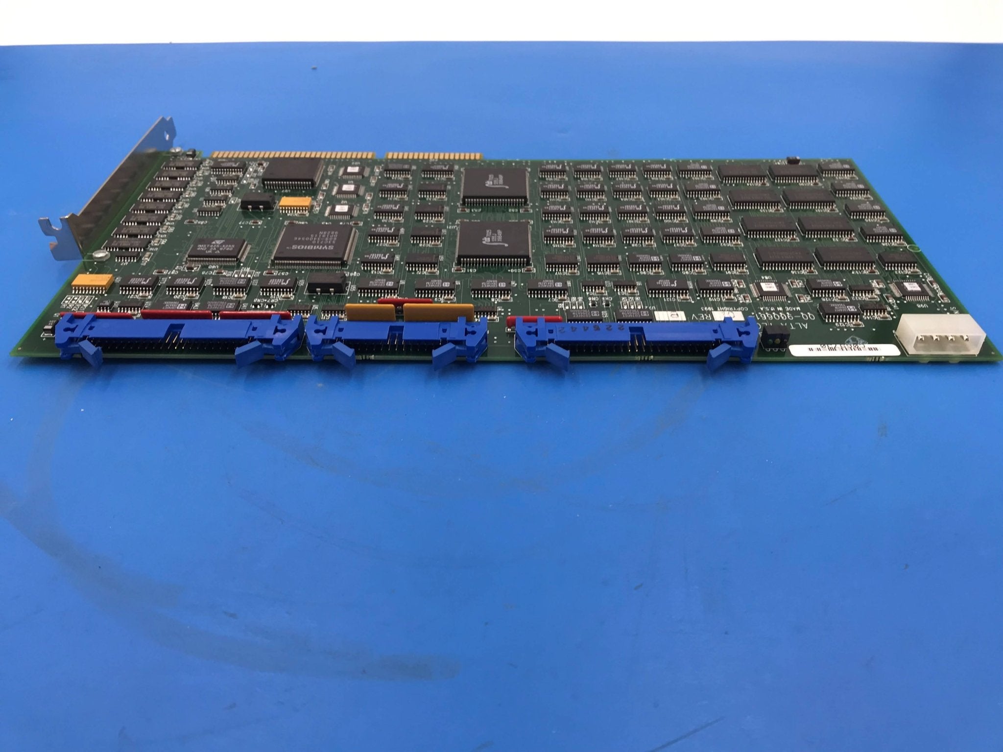 I/P SCSI Controller Board (00-900661-02 Rev 8) OEC 9600