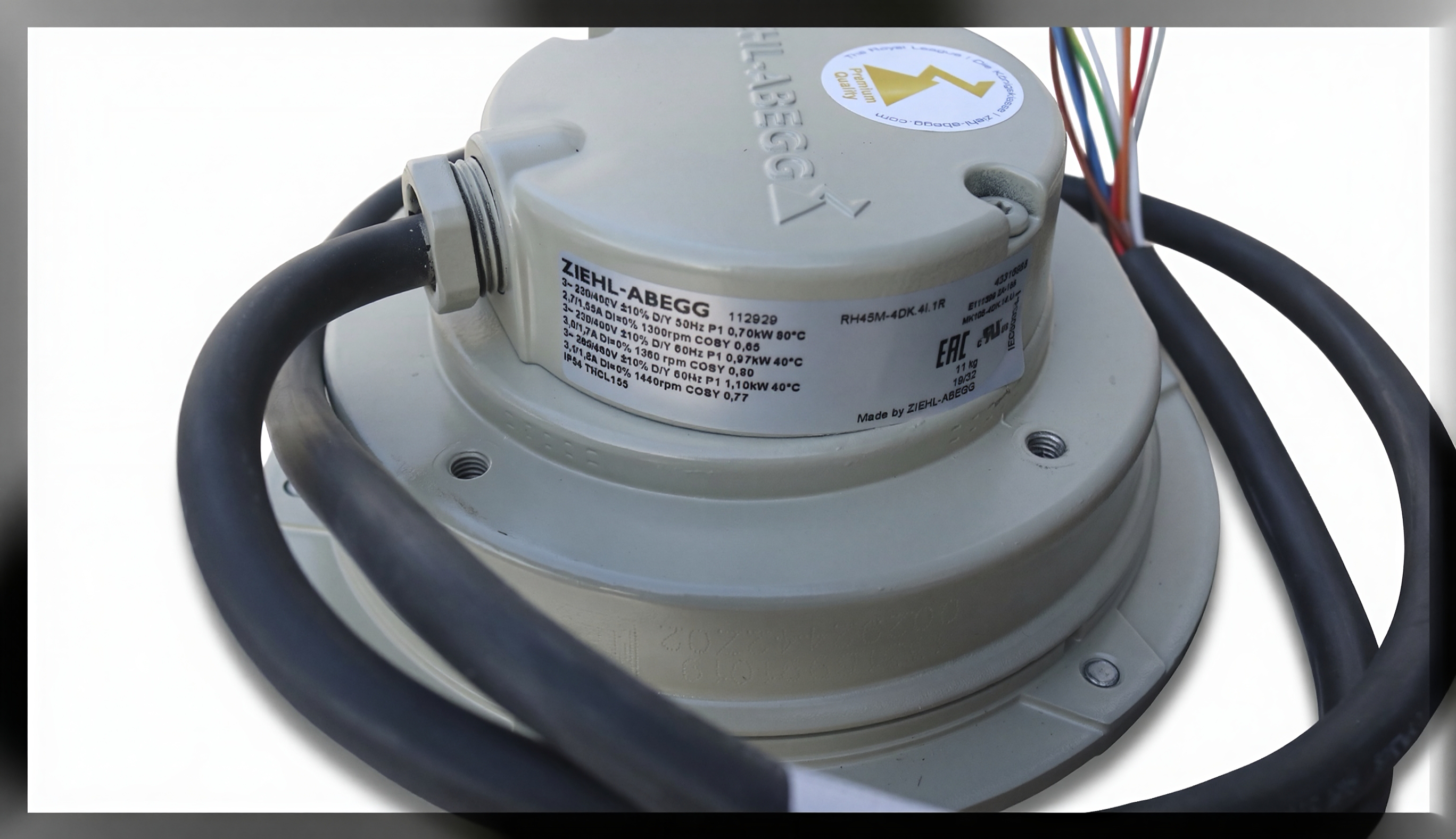 Brand new RH45M-4DK.4F.1R ZIEHL-ABEGG centrifugal fan 3-230/400V 0.69kw 1.3A