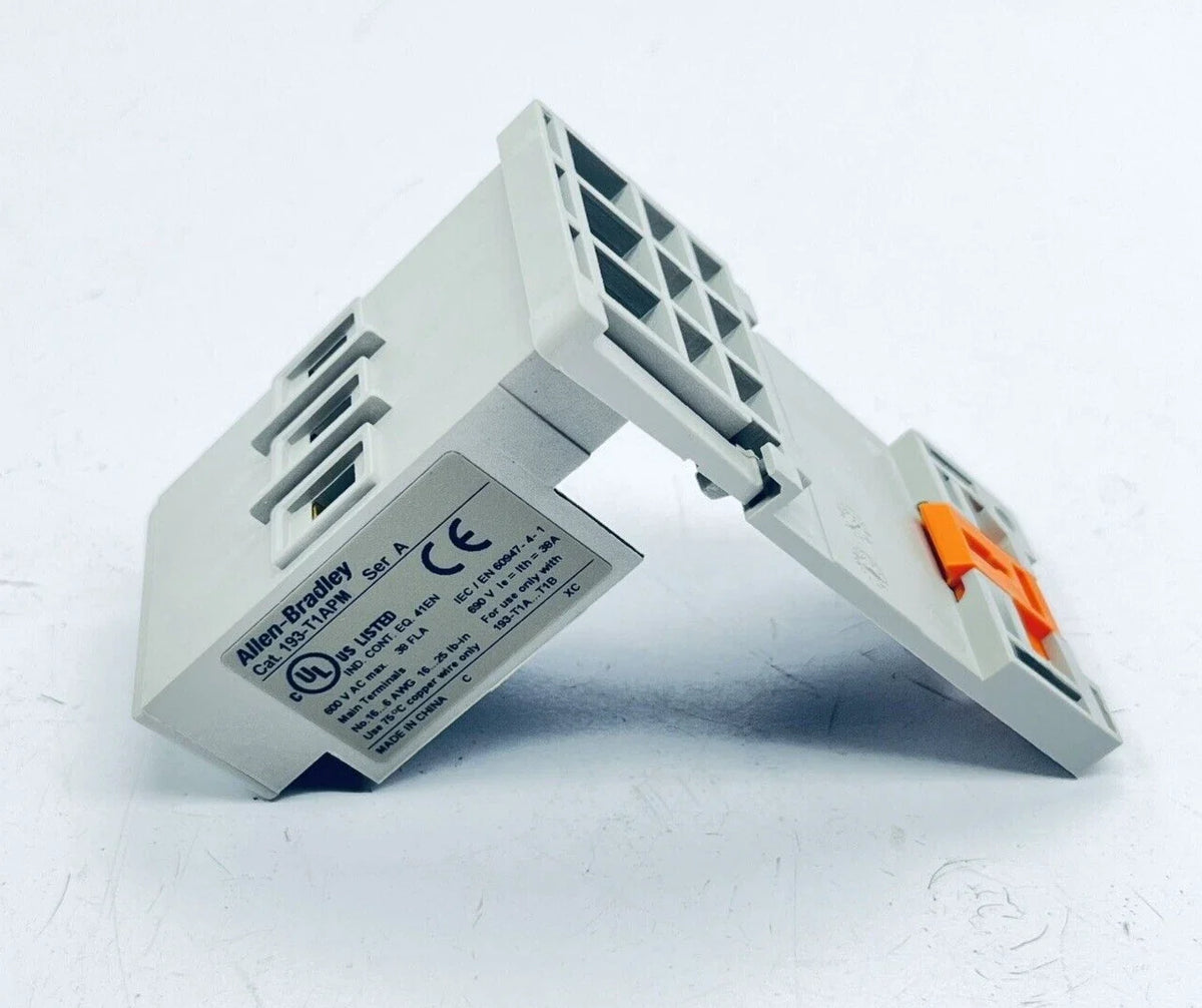 193-T1APM | Allen-Bradley DIN Rail/Panel Mount Adapter