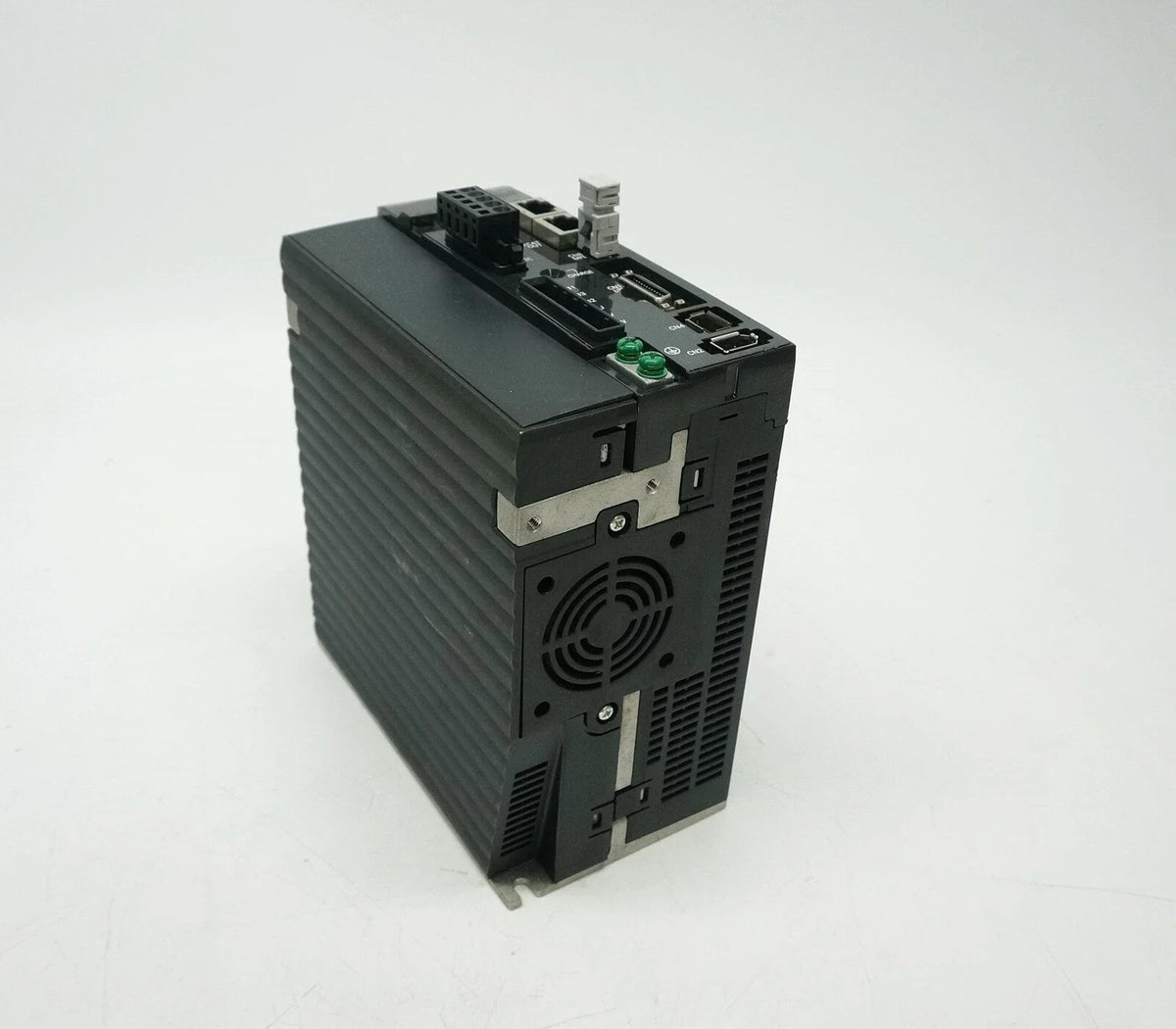 R88D-KN15H-ECT | Omron G5-Series 1.5 kW EtherCAT AC Servo Drive (200 VAC)