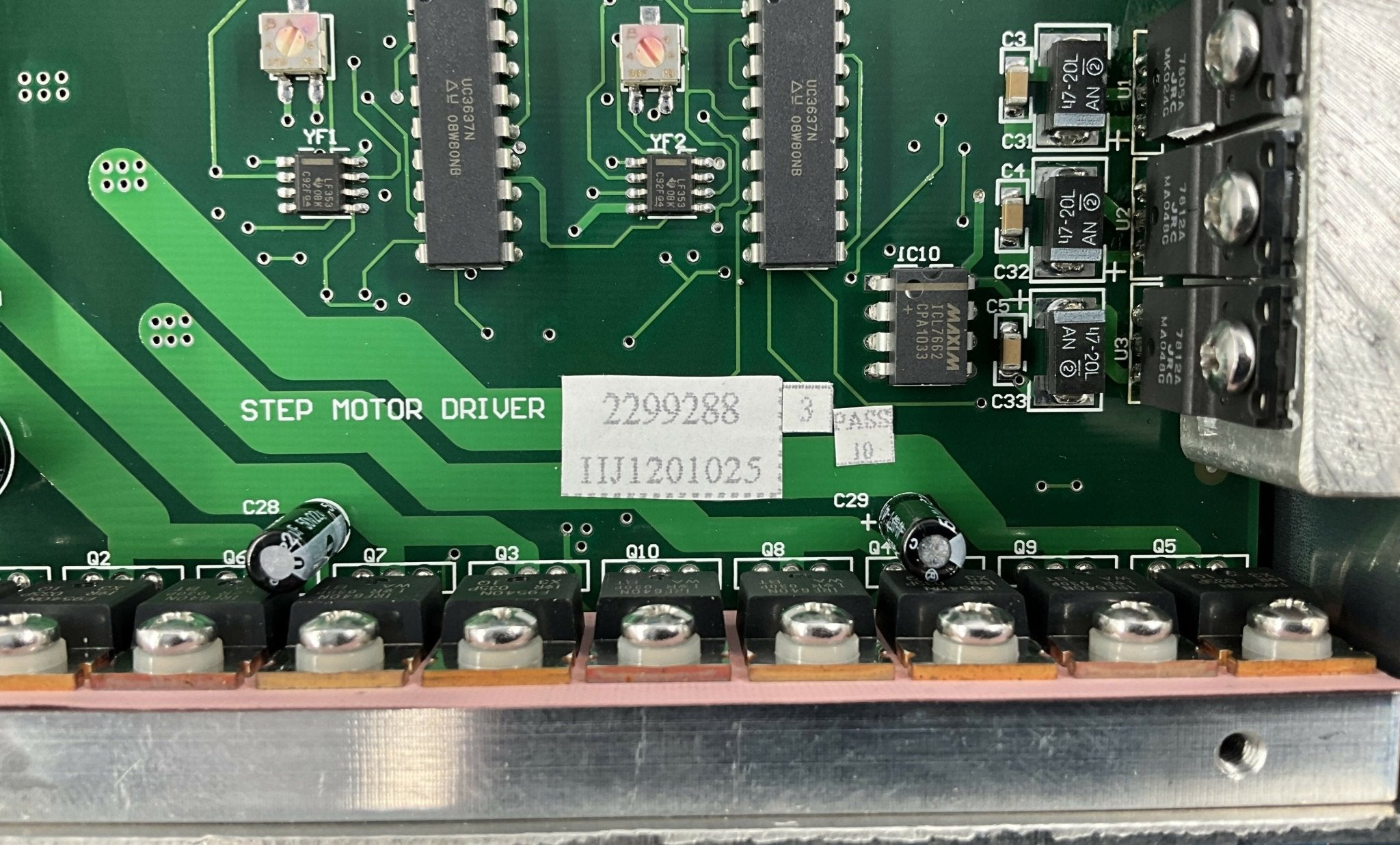 STEP MOTOR DRIVE ASM (2299288) GE