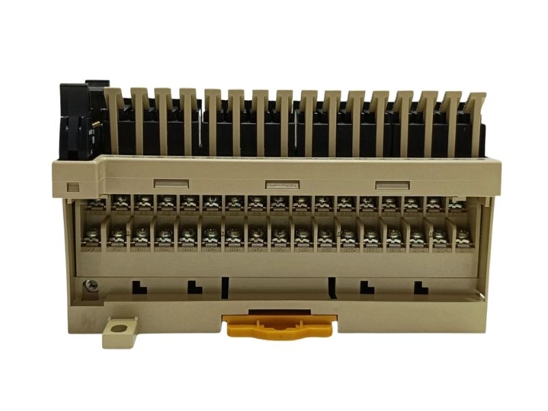 Omron G70D-VSOC16 Output Module 16 Point Relay 24VDC NPN I/O