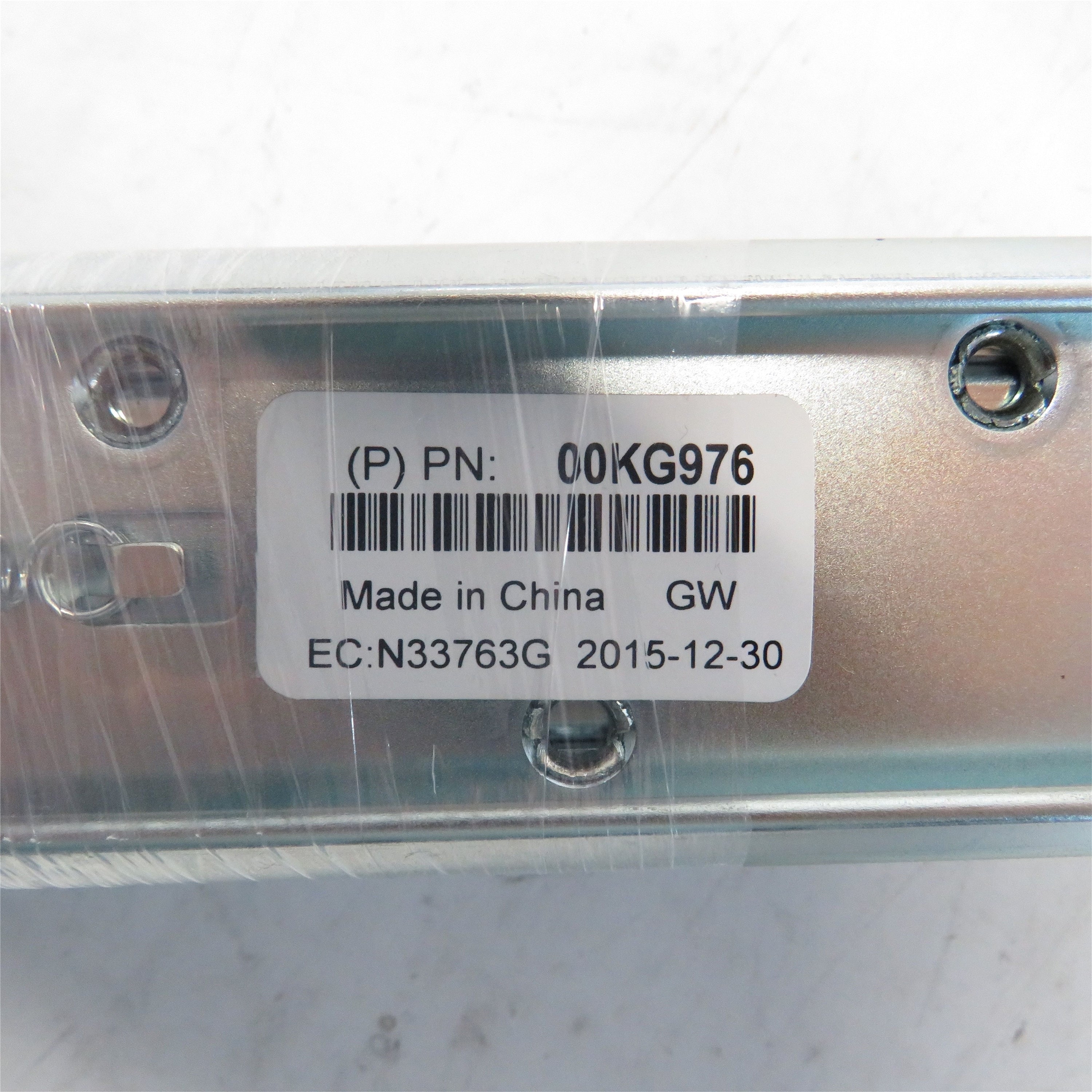IBM 00KG975 00KG976 X3550/X3650 M5 Rail Kit (Refurbished)