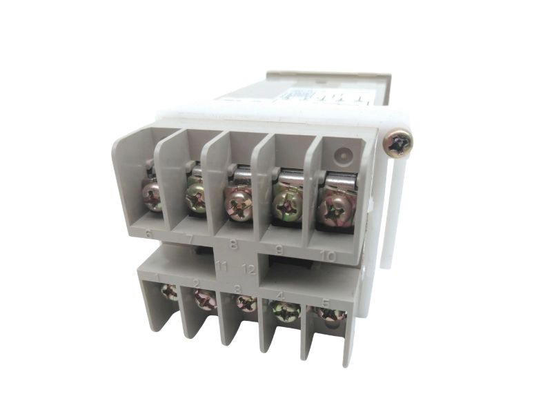 Omron H5CR-B Digital Timer Relay 100-240VAC Multifunction LCD Panel Mount Timer