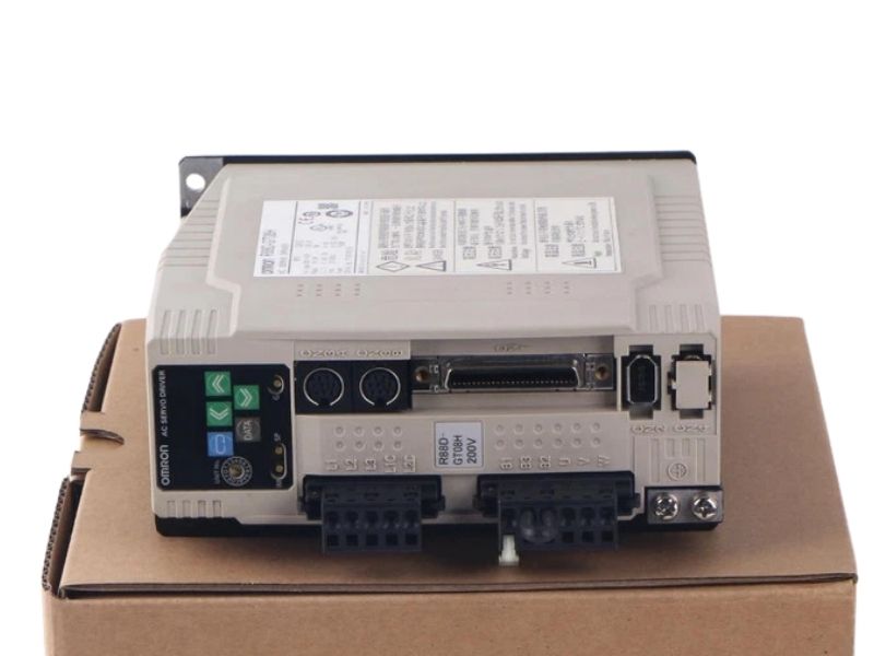 Omron R88D-GT08H Servo Drive 800W 200-240VAC Analog Pulse G Series