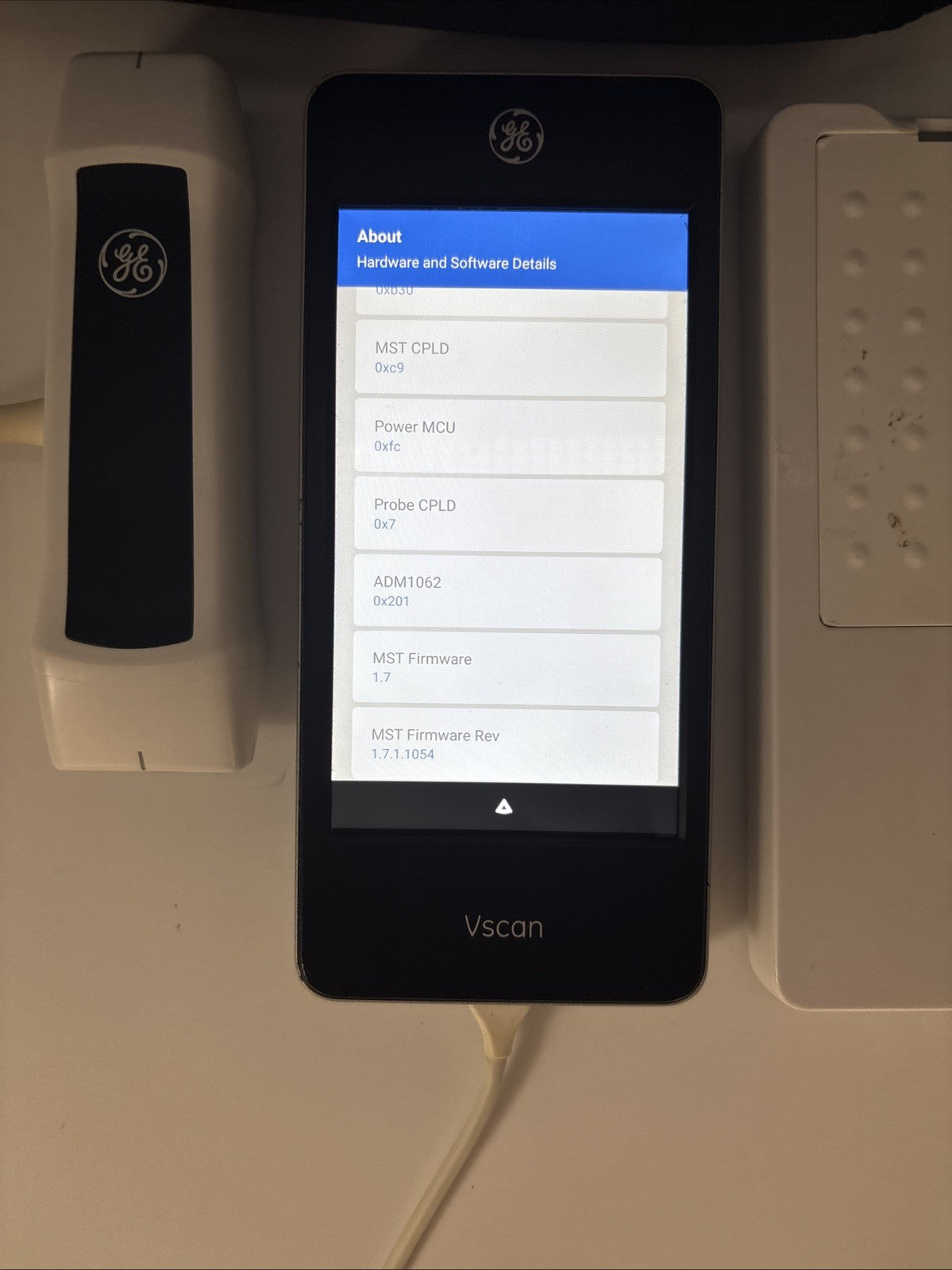 GE Vscan Extend Ultrasound w/ 2 Batteries + 1 Charger Dock NO POWER SUPPLY!