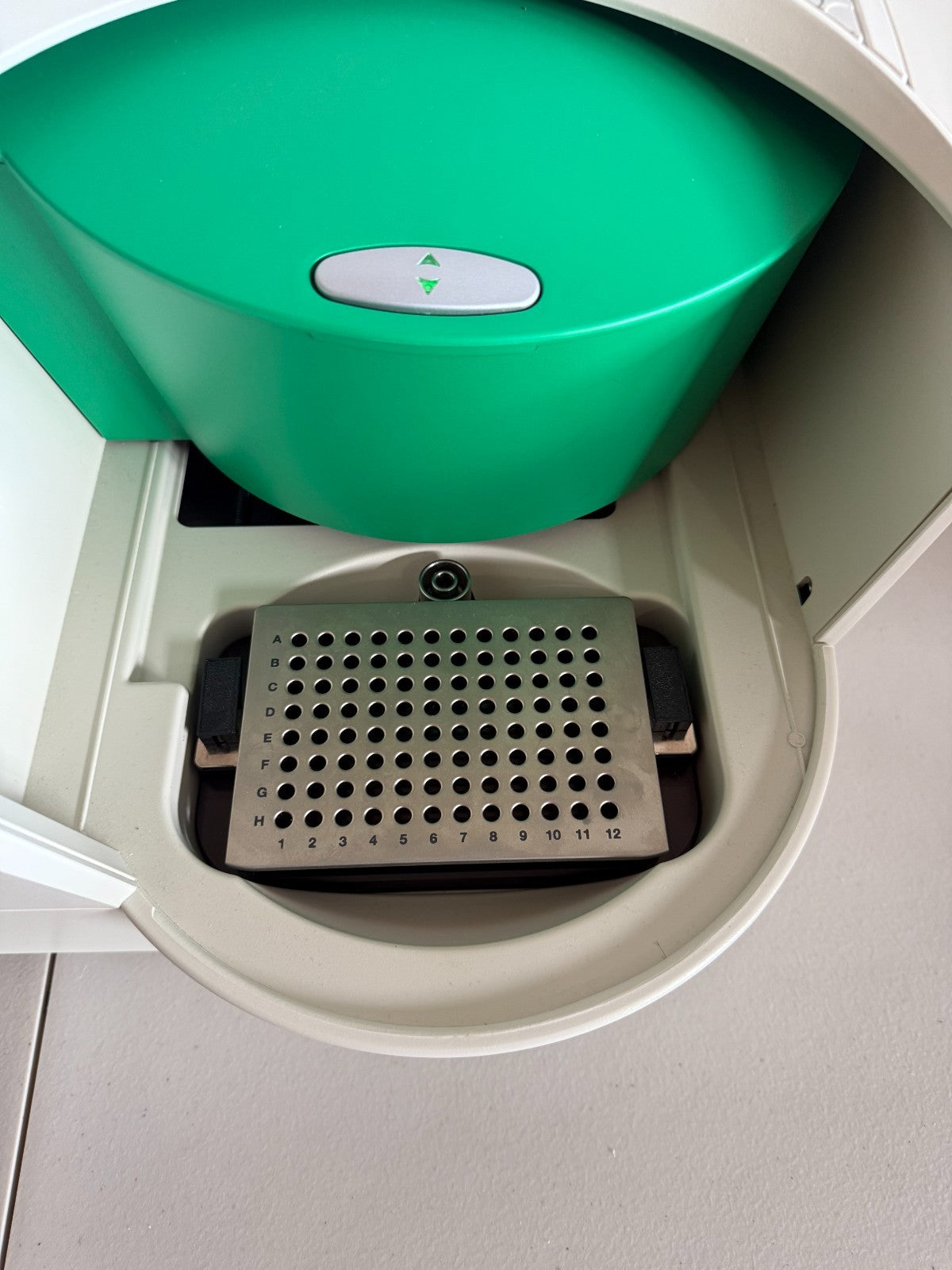 Bio-Rad – droplet reader – QX200 – with 30-day warranty – free shipping