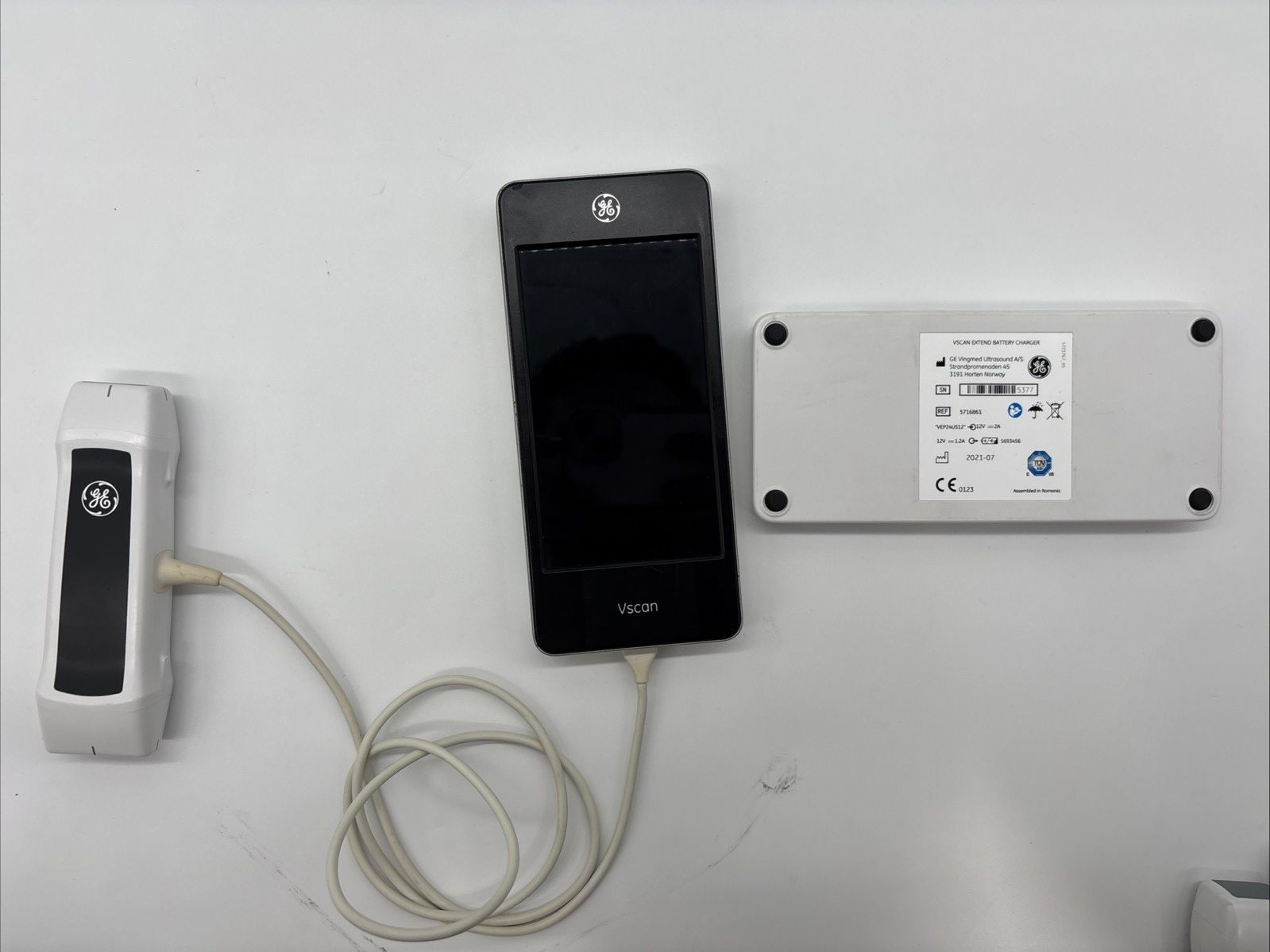 GE Vscan Extend Ultrasound w/ 2 Batteries + 1 Charger Dock NO POWER SUPPLY!