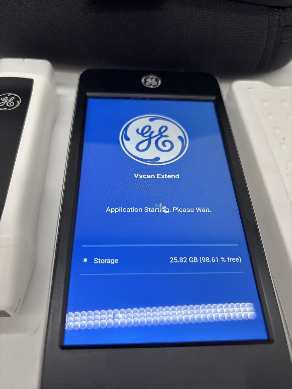 GE Vscan Extend Ultrasound w/ 2 Batteries + 1 Charger Dock NO POWER SUPPLY!