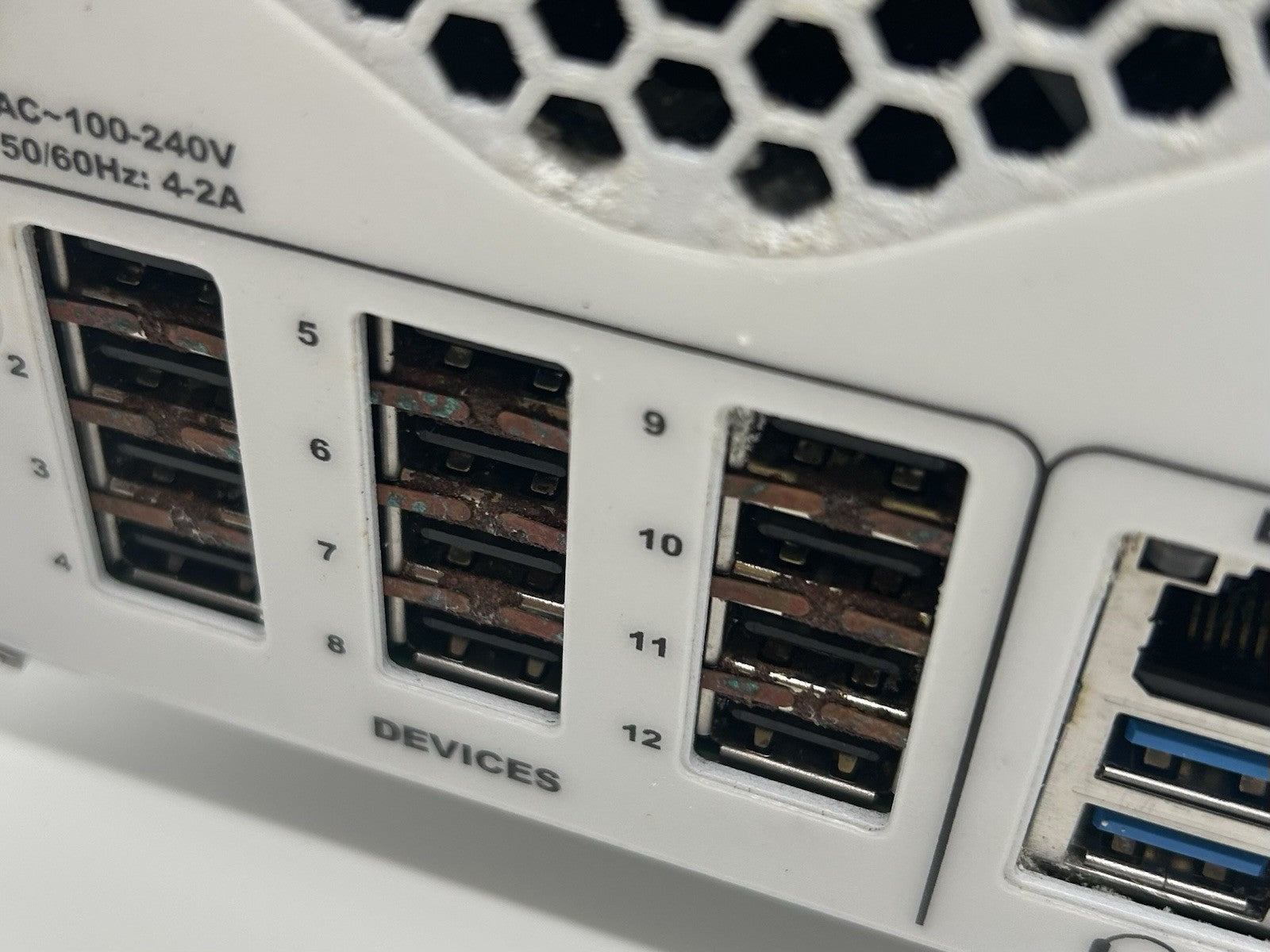 Stryker Connected OR Hub - 240-208-100  SEE PICTURES!!