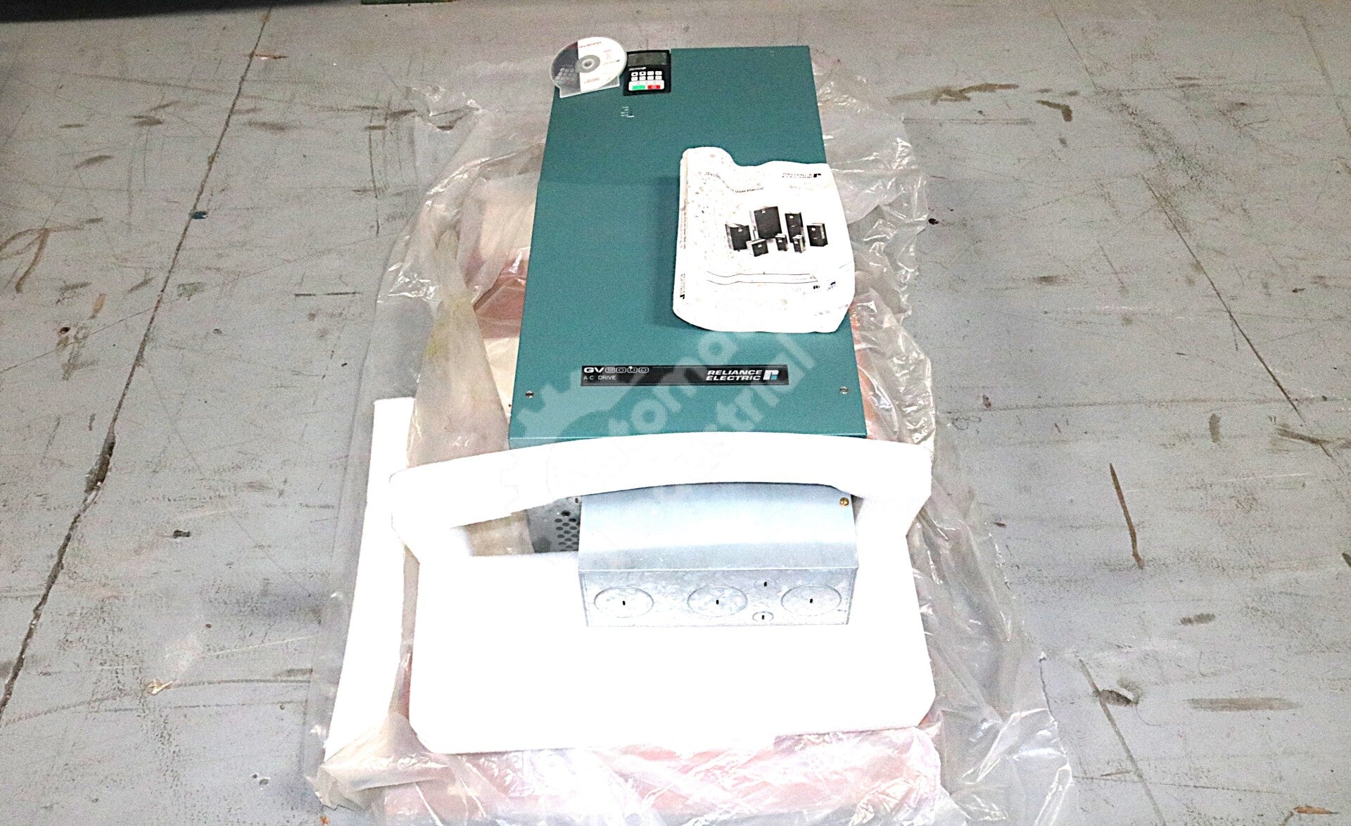 6VJ1-248NA By Reliance Electric 650VDC Input 150HP GV6000 AC Drive NSFP