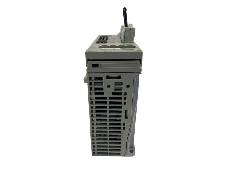 Yaskawa SGDH-02AE-OY Sigma II Servo Drive for Motion Control