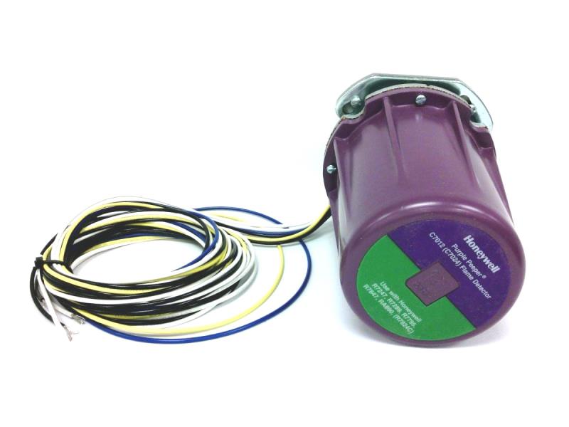 Honeywell C7012E1104 Self-Checking UV Flame Detector 120 VAC NEMA 4 for Burner Safety