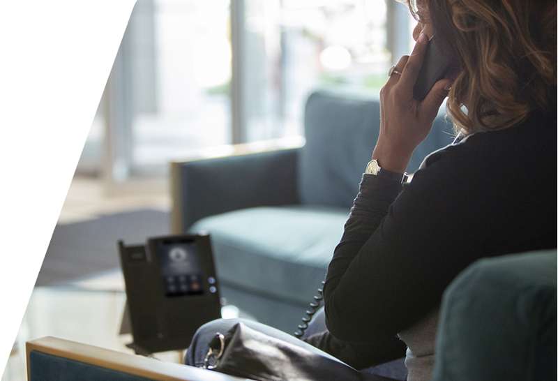 Poly CCX 400 Business Media Phone for Microsoft Teams with PoEâ€‘Enabled, Worldwide (848Z8AA#AC3)