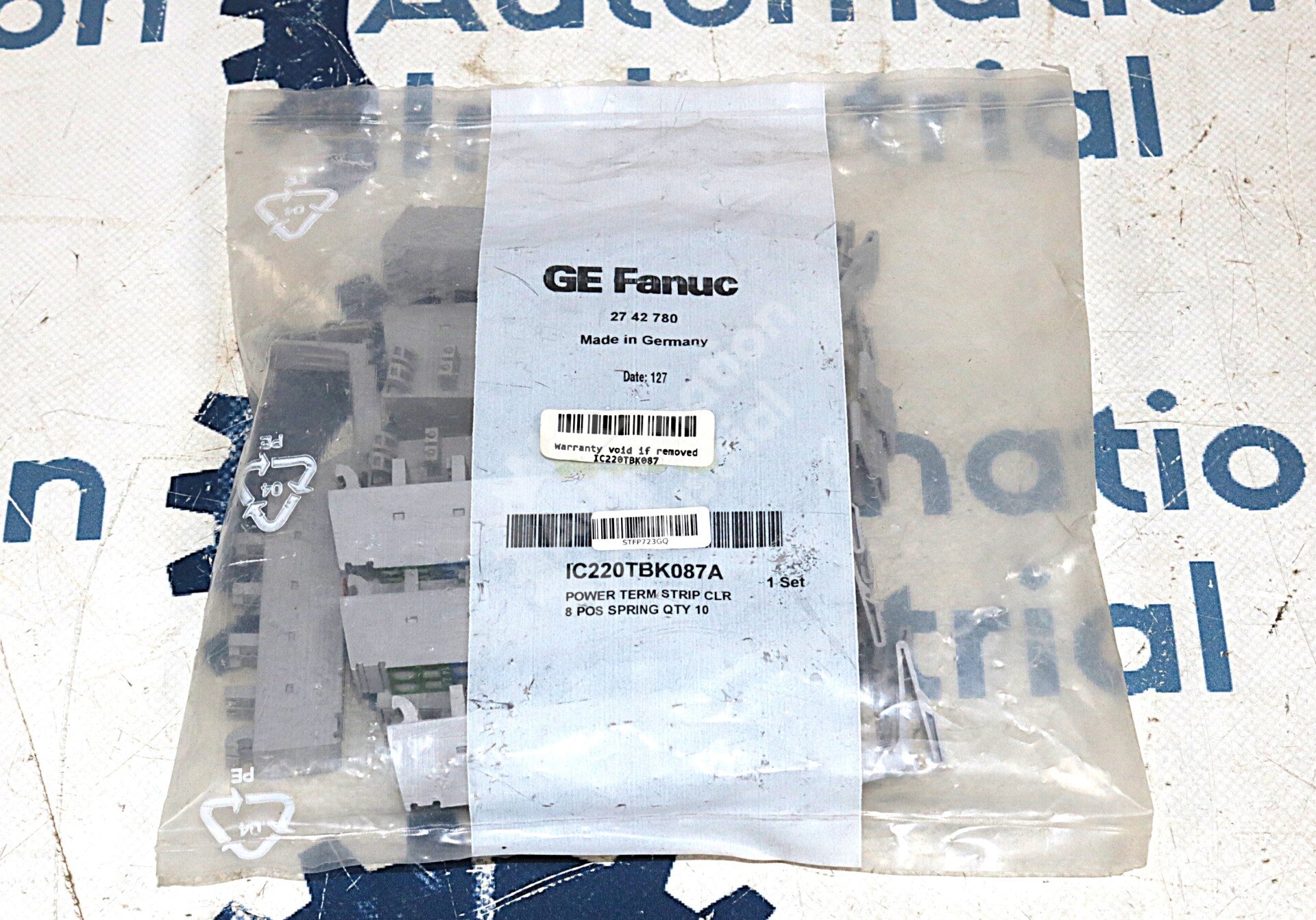 IC220TBK087A By GE Fanuc Power Terminal Strip CLR 8 POS Spring  VersaPoint NSFP