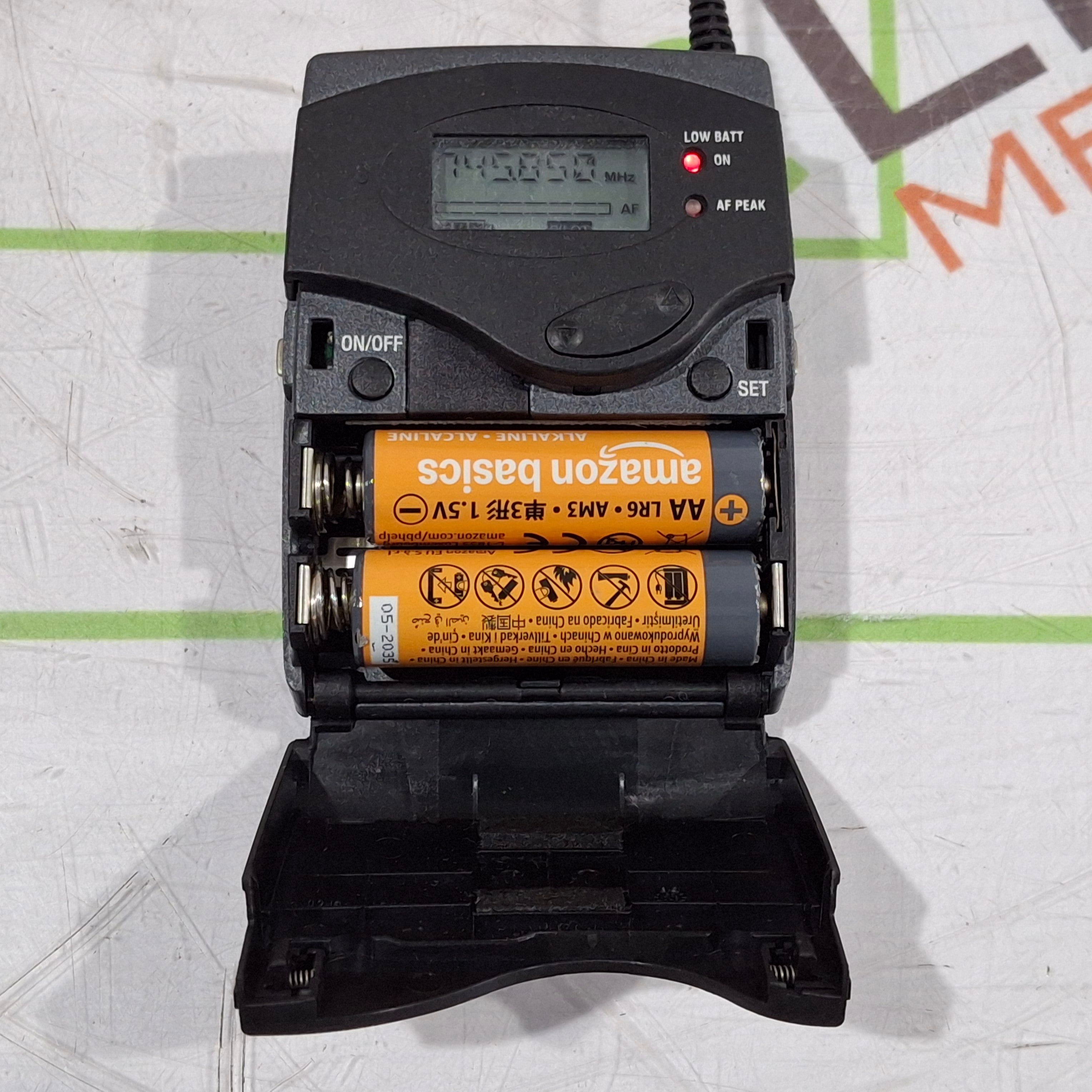 Sennheiser Electronic Corporation SK 300 Bodypack Transmitter