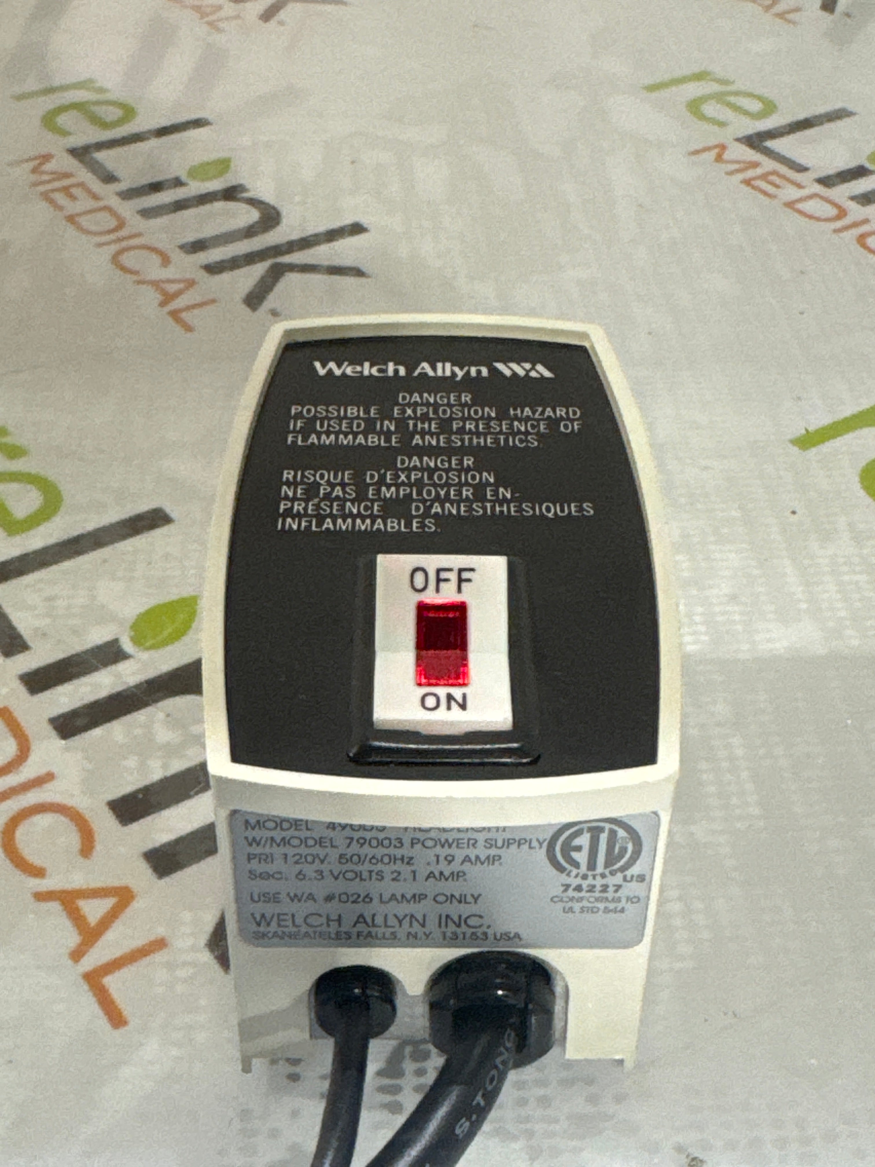 Welch Allyn Head Light W/ Model 79003 Charger