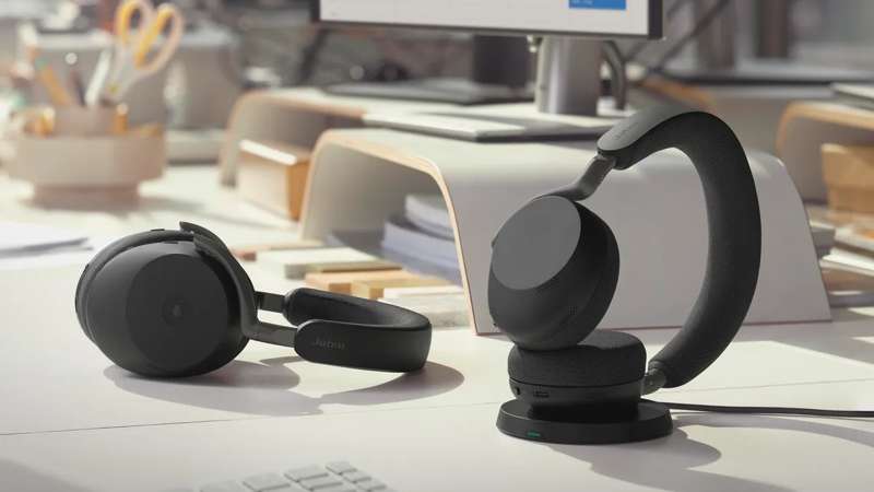Jabra Evolve3 85 MS Bluetooth Headset  - USB-A with Dongle - Black (Wireless Charging Pad)