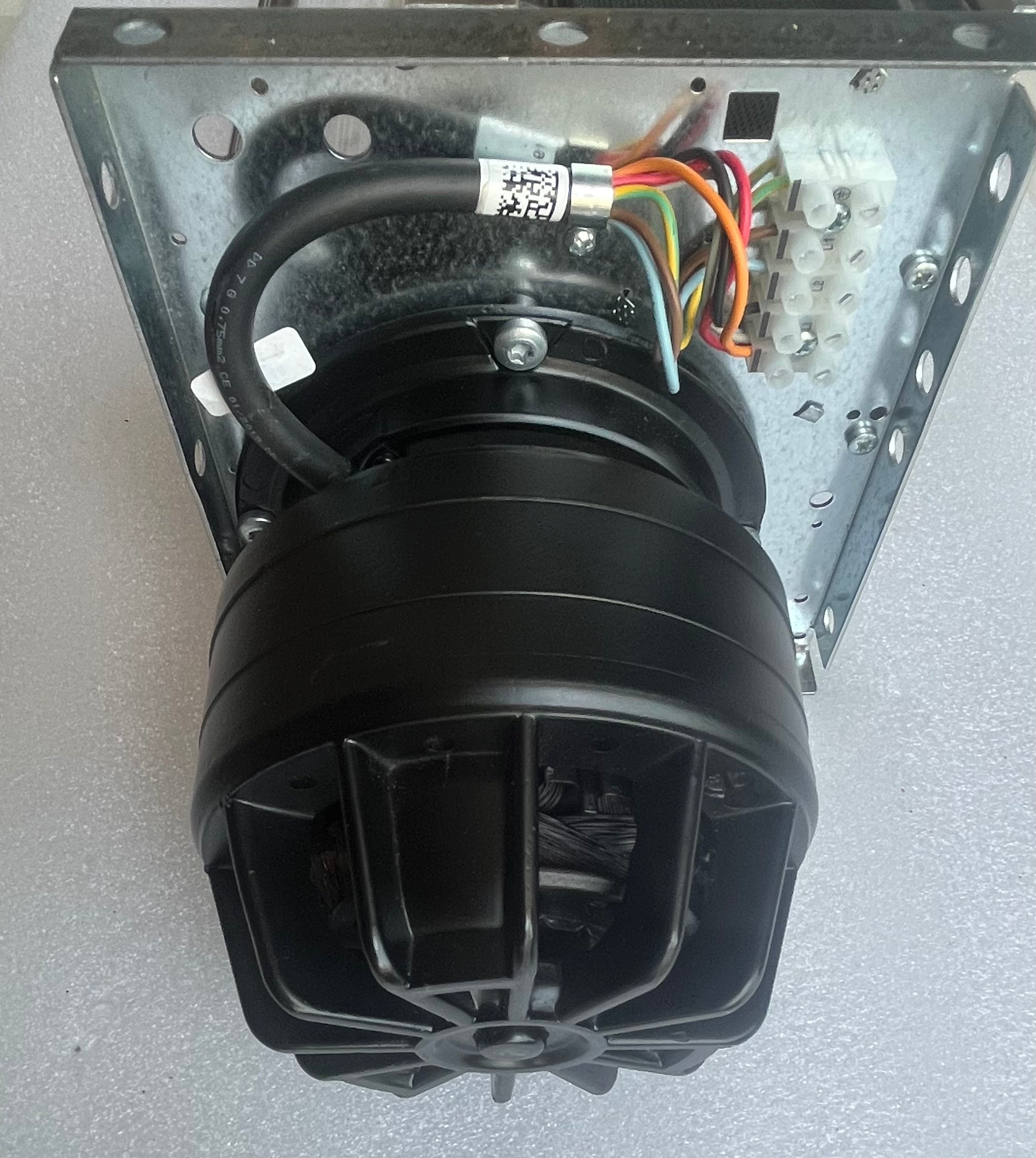 QK10A-2DM.68.FK ZIEHL-ABEGG Crossflow fan 0.87 kW 2.46/1.42 A 2630 rpm