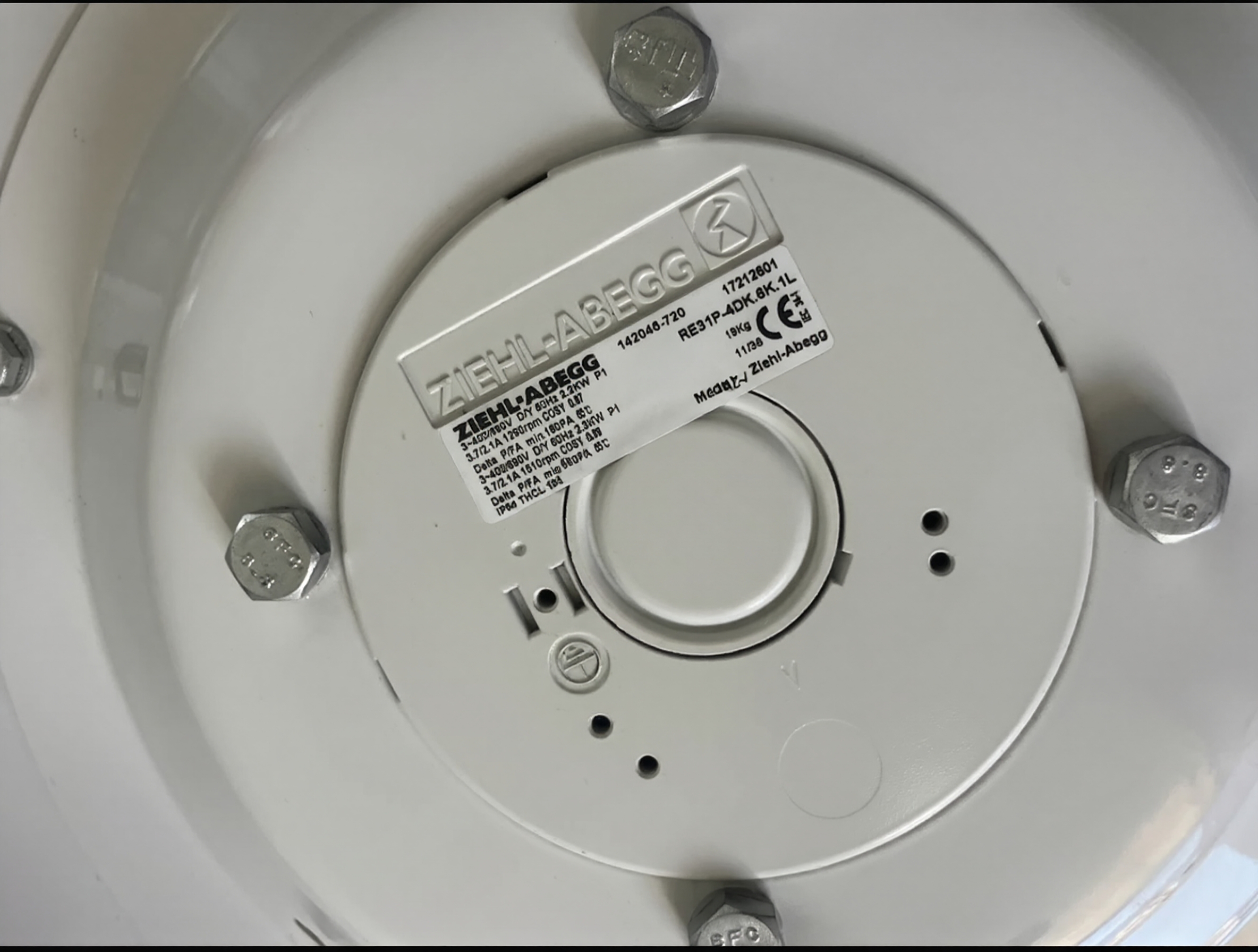 RE31P-4DK.6K.1L ZIEHL-ABEGG Centrifugal Fan 3~400V 2.2/2.5kW 2.1/3.7A 1290/1510rpm