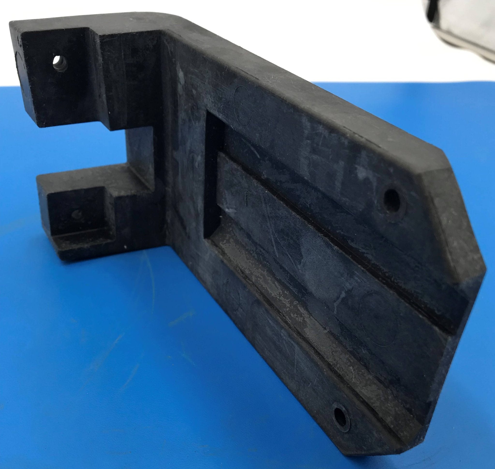 NEW Left Corner Bumper (46-270981P2) GE AMX4