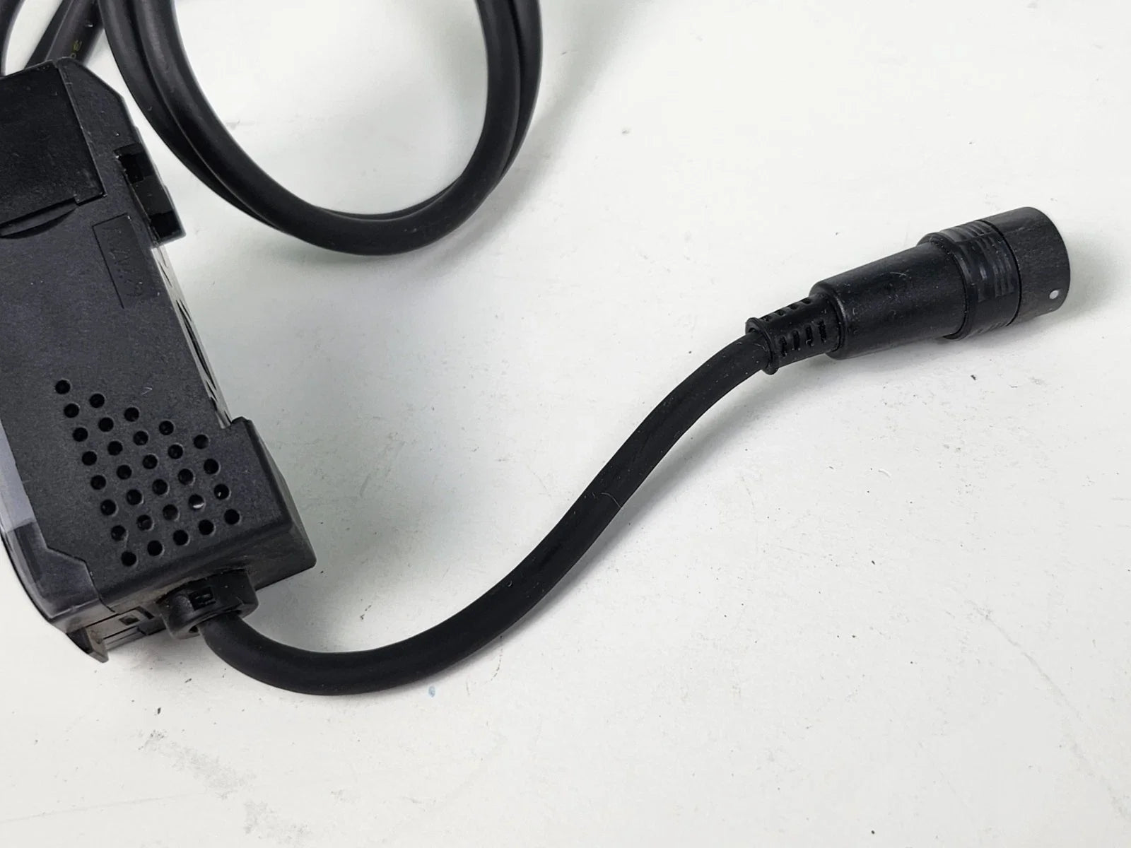 Omron ZX-LDA11-N Sensor Amplifier for Precision Measurement