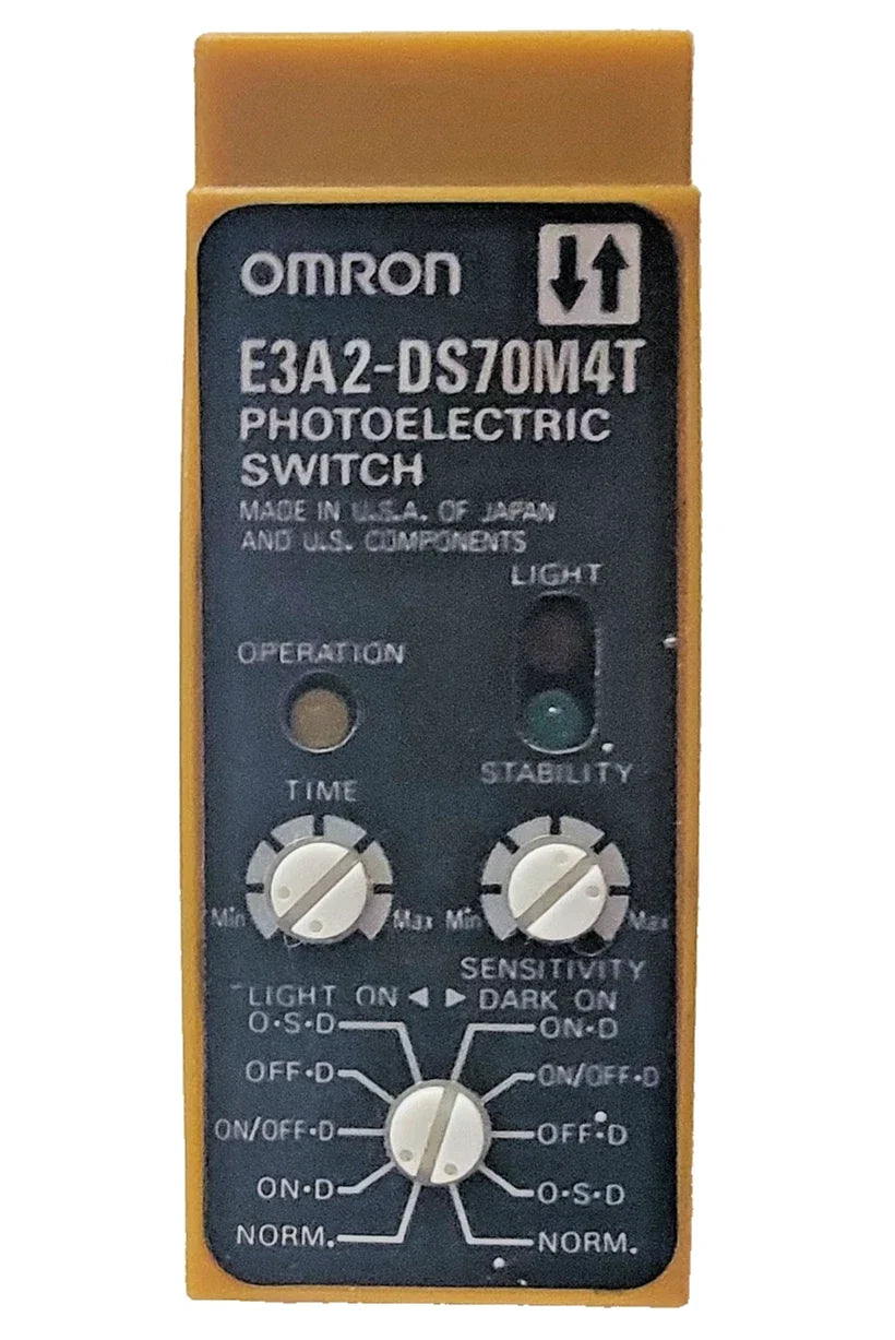 Omron E3A2-DS70M4T Photoelectric Sensor 70cm Diffuse Relay Timer