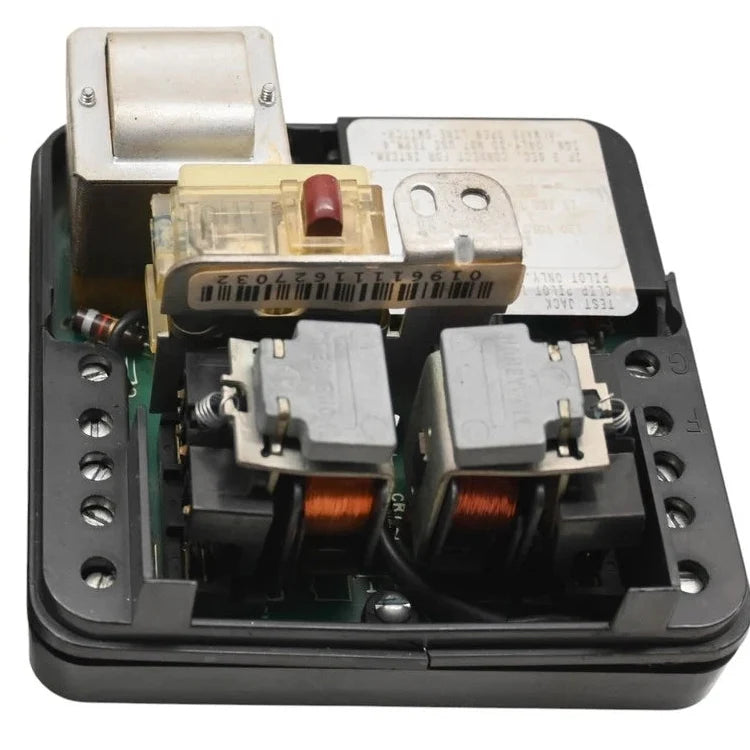 Honeywell RA890F1270 Flame Safeguard Control 120VAC Burner Protectorelay Safety Unit