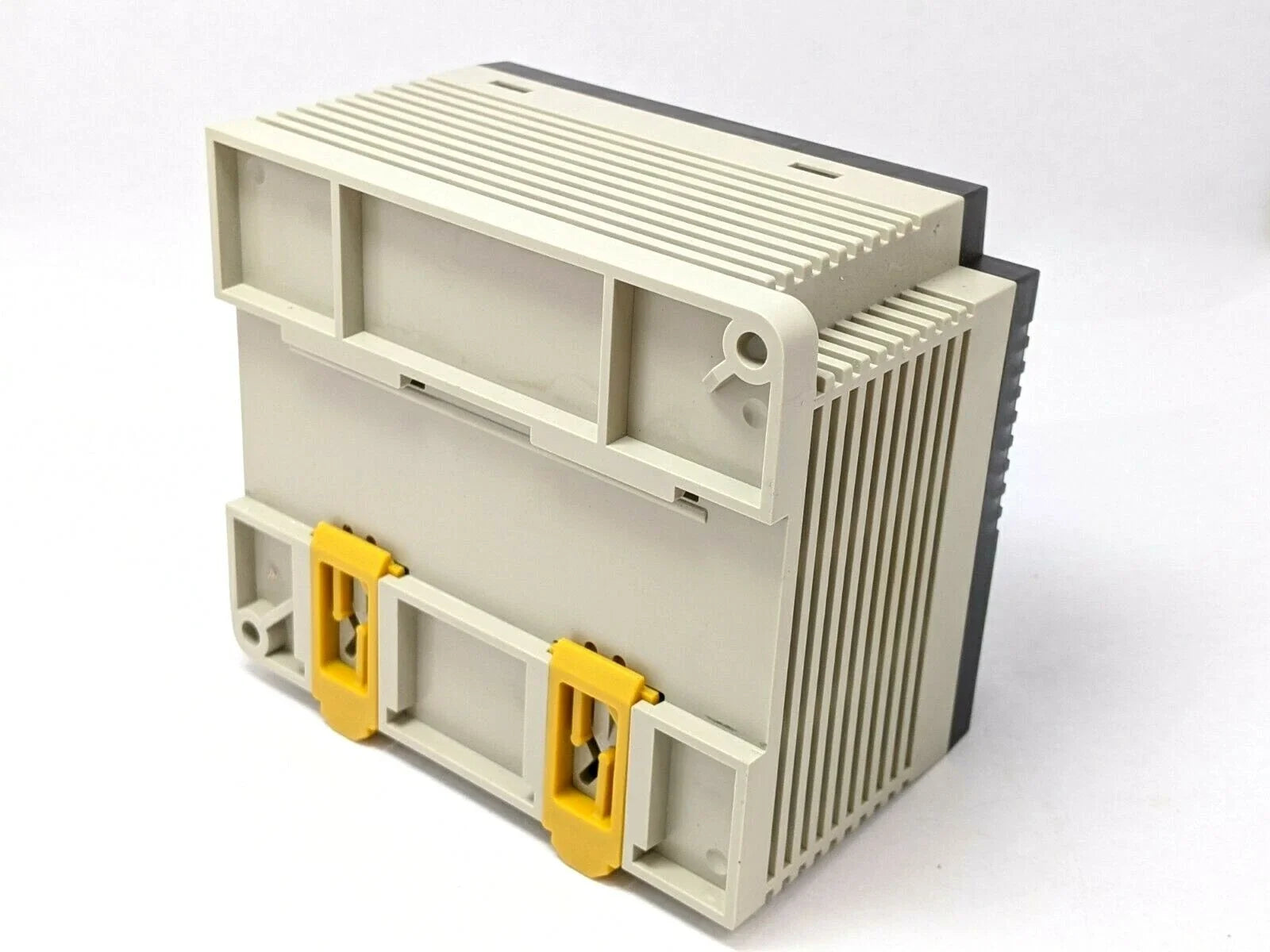 Omron V600-CA5D02 RFID Controller for Industrial Automation