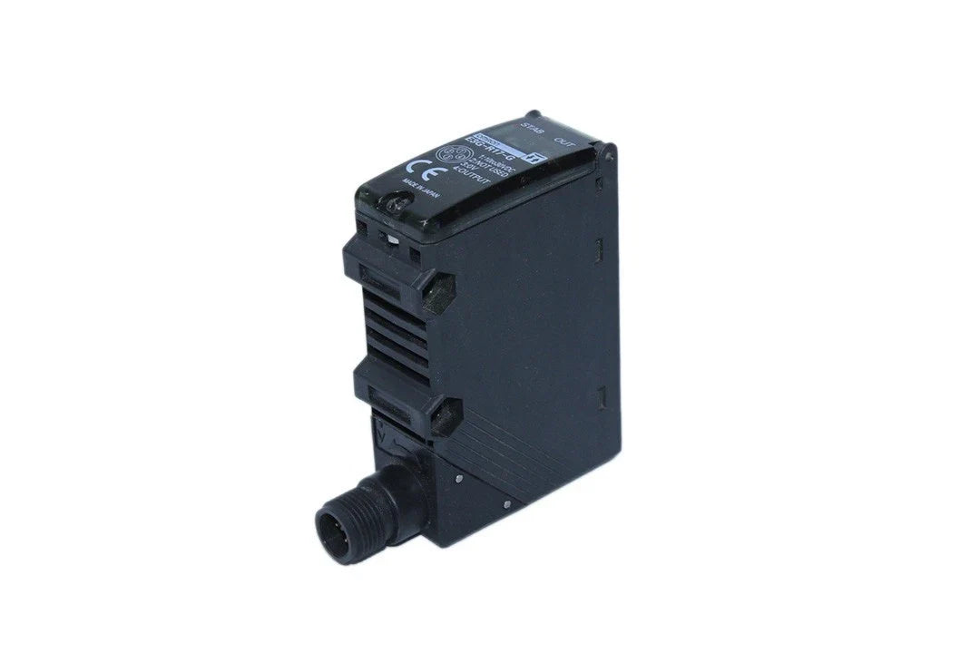 Omron E3G-R17-G Retroreflective Photoelectric Sensor 10m Range NPN/PNP Output