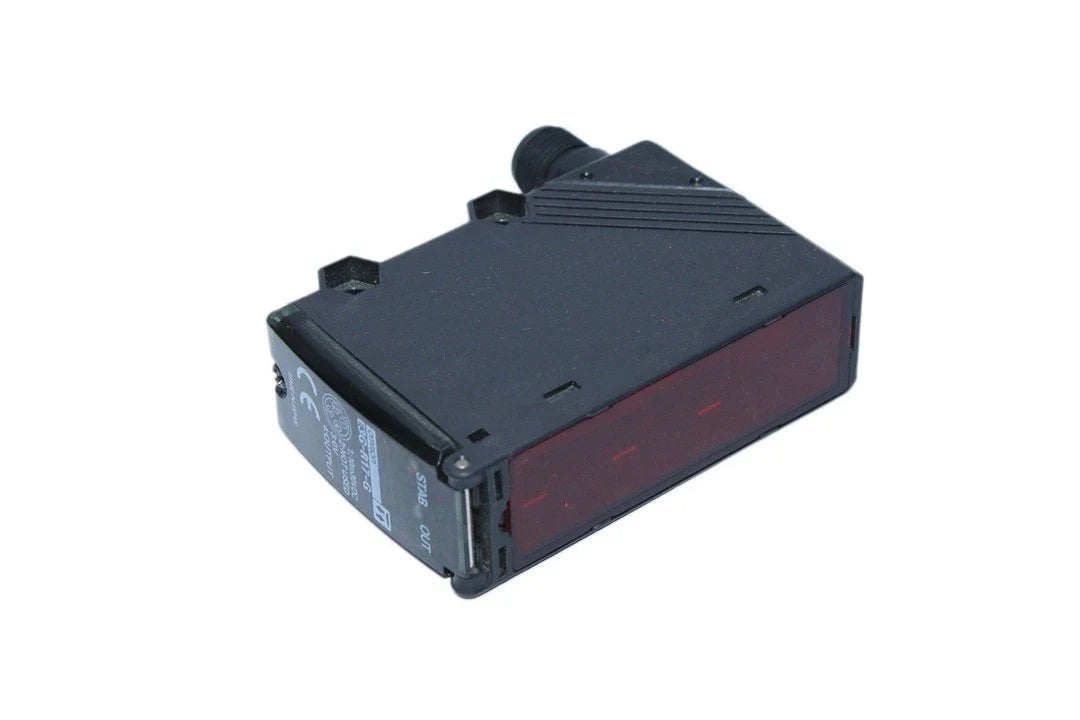 Omron E3G-R17-G Retroreflective Photoelectric Sensor 10m Range NPN/PNP Output