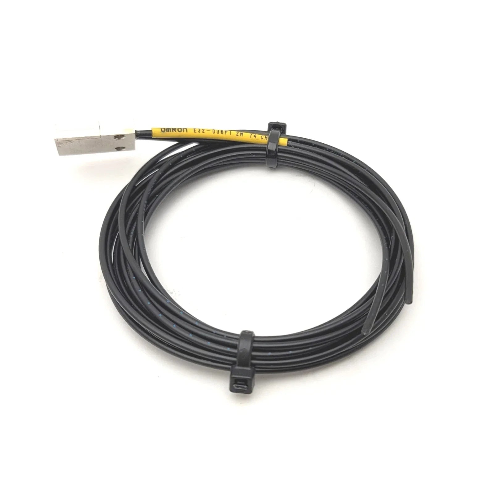 Omron E32-D36P1 Fiber Optic Sensor Diffuse Reflective 1050mm Range 2m Cable IP67
