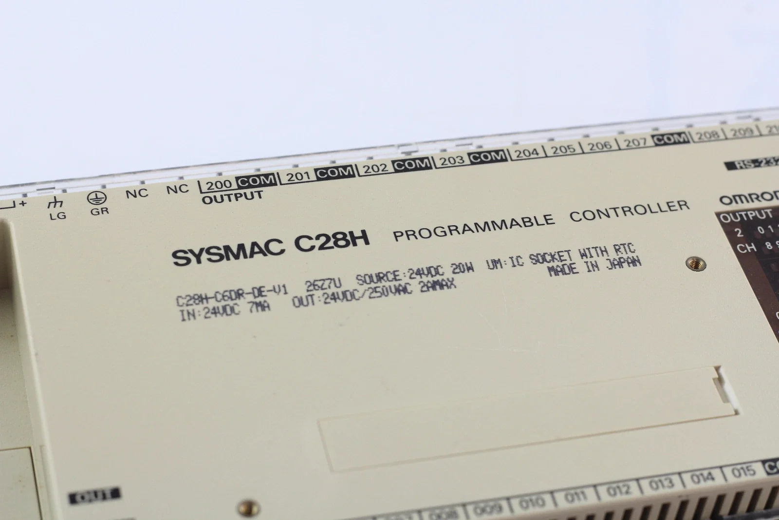 C28H-C7DR-DE-V1 | Omron Compact PLC with Integrated Relay Outputs