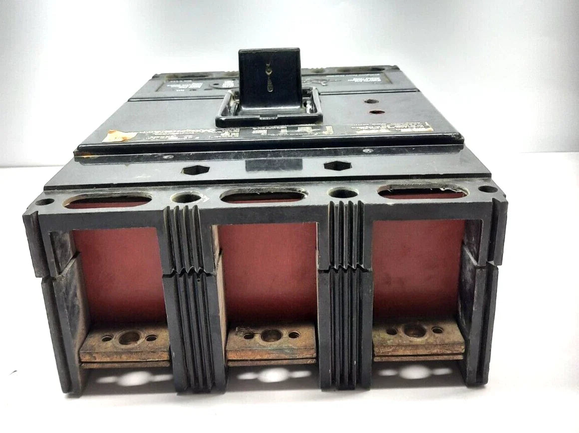 Westinghouse LC3600F Molded Case Circuit Breaker Frame 600 Ampere 3 Pole 600 Volt AC Panel Mount