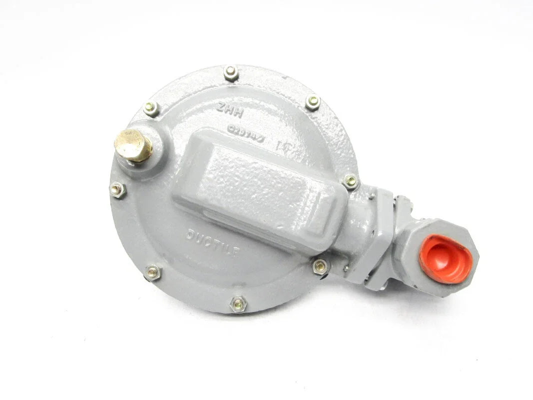Y690AH | Fisher Controls 10 1/2" Pressure Reducing Regulator 1.2–2.5 PSI