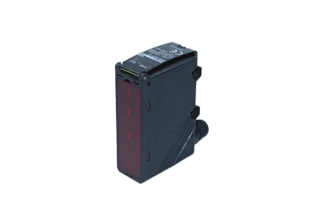 Omron E3G-R17-G Retroreflective Photoelectric Sensor 10m Range NPN/PNP Output