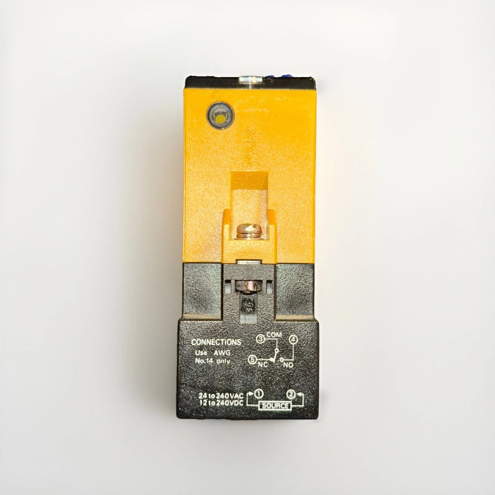 E3B2-R5M4-US | Omron Photoelectric Sensor, Retroreflective, 5 m Range, Relay SPDT Output, IP66